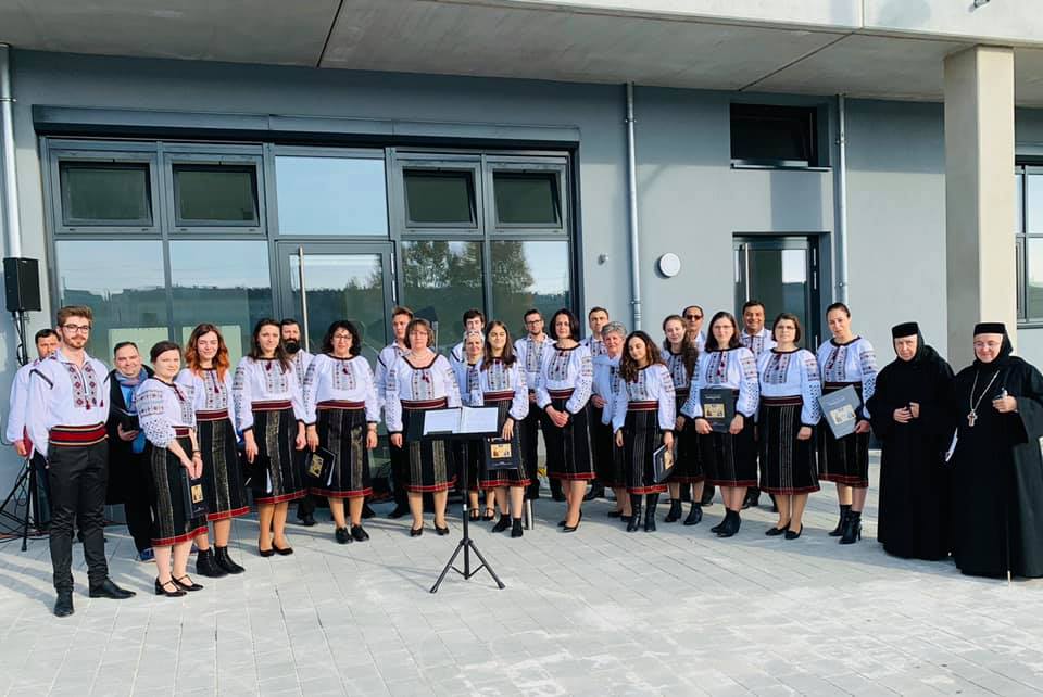 PS Macarie a sfințit crucile noii biserici românești din Viena