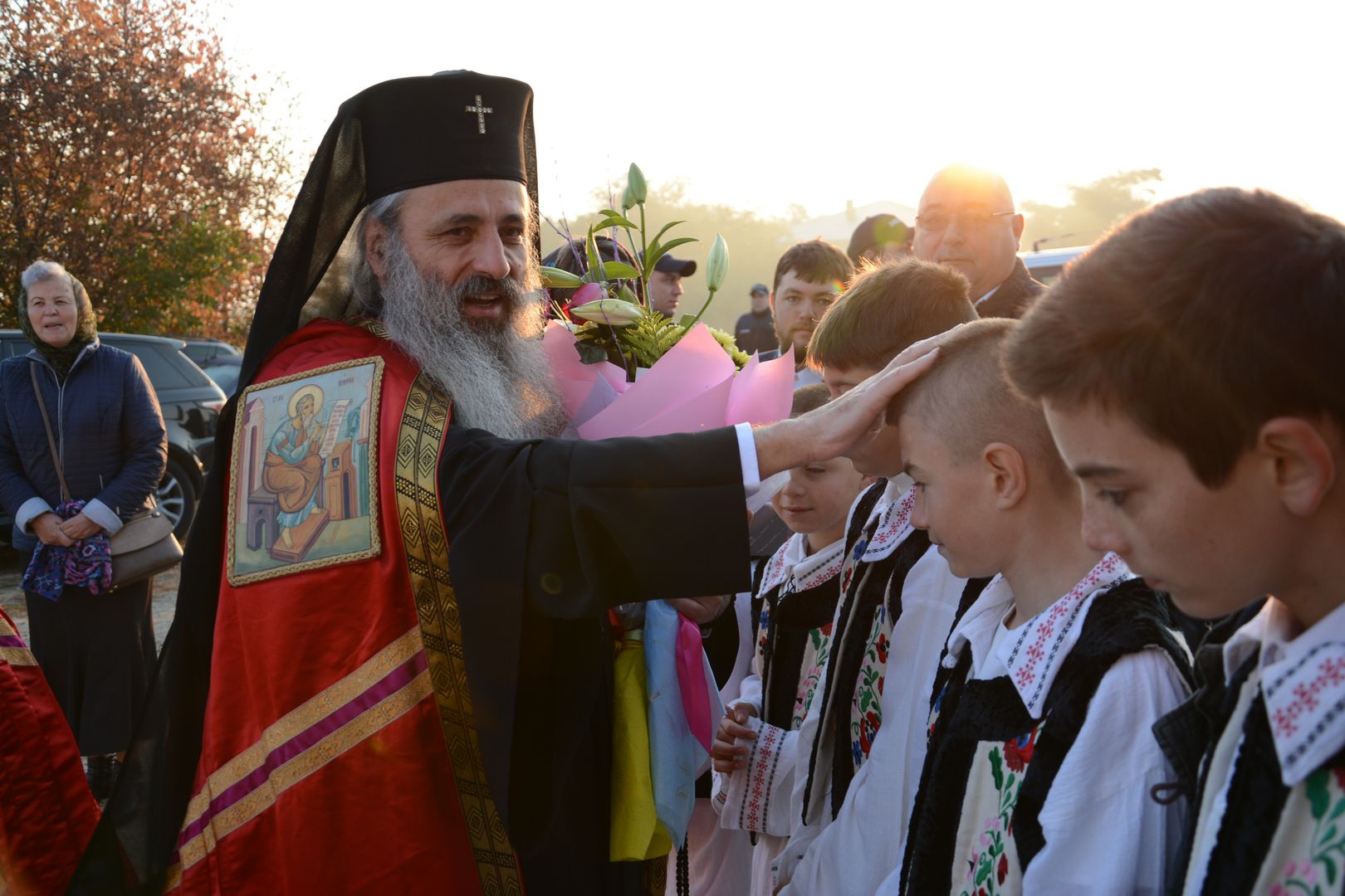 foto: Flavius Popa Biserica din Brăești închinată Sfintei Parascheva a fost resfințită
