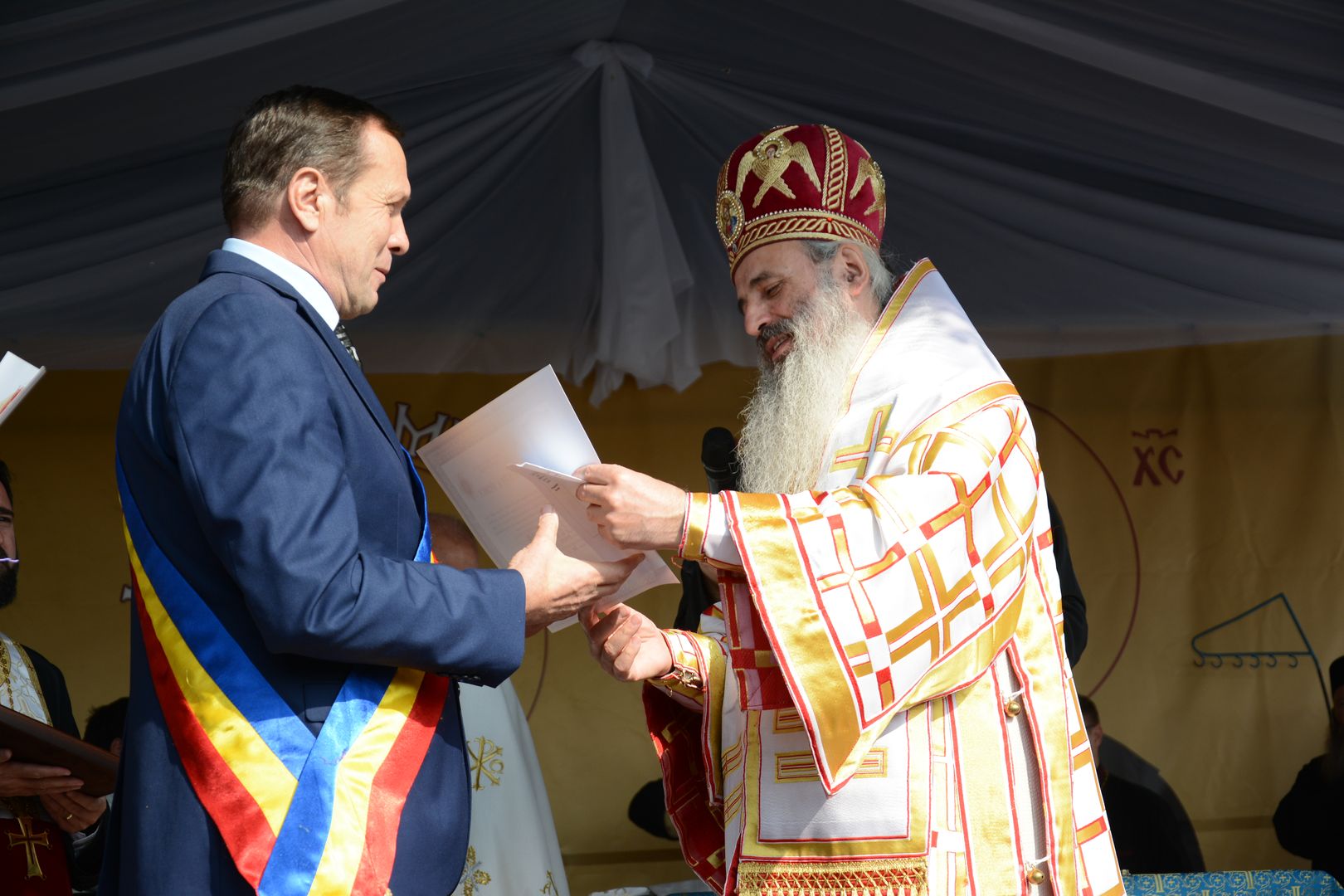 foto: Flavius Popa Biserica din Brăești închinată Sfintei Parascheva a fost resfințită