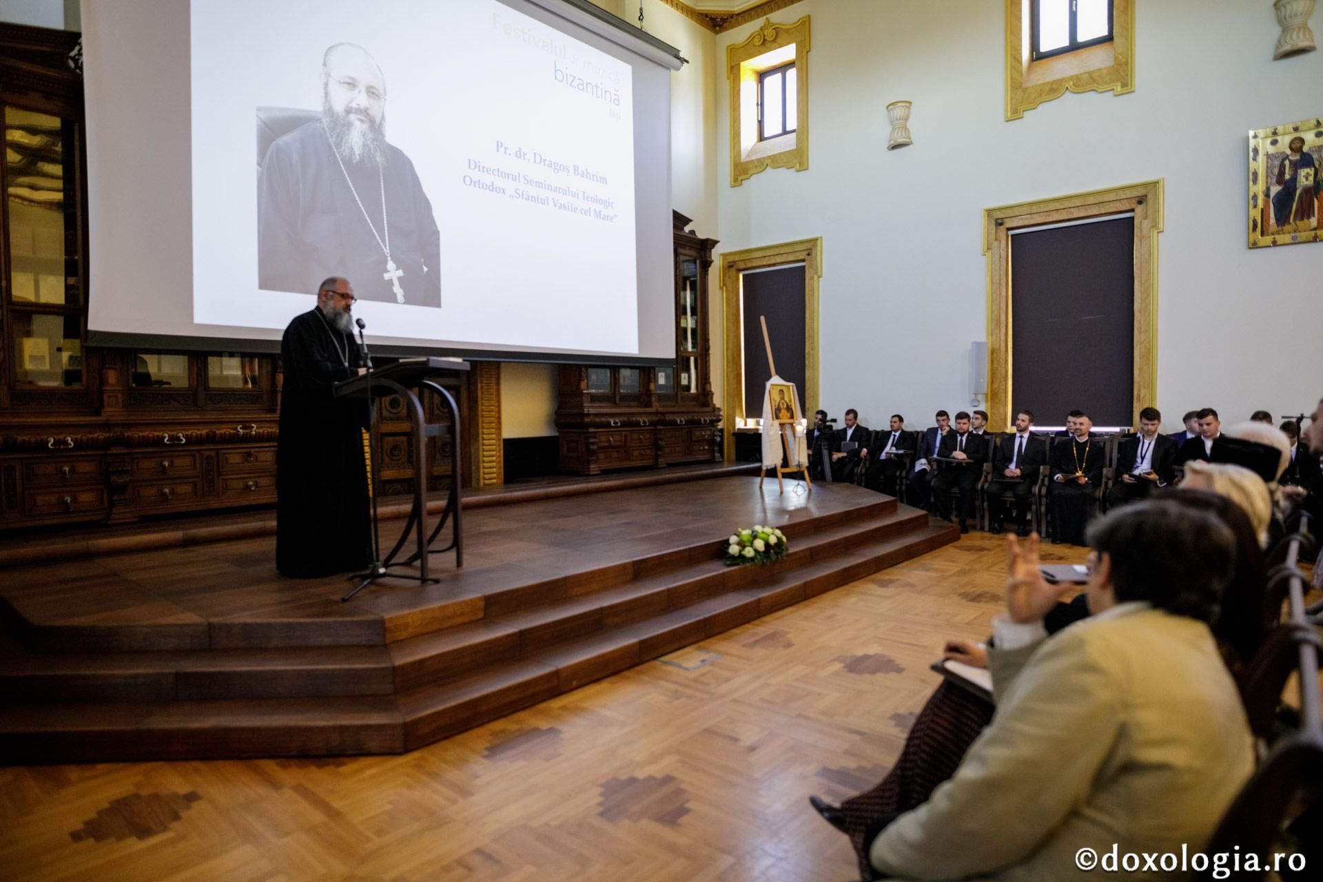 A început Festivalul Internațional de Muzică Bizantină de la Iași