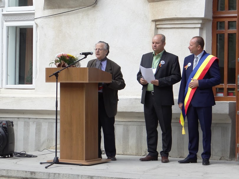 Liceul „Alexandru Vlahuţă” - Şendriceni, judeţul Botoşani, a aniversat centenarul Liceul „Alexandru Vlahuţă” - Şendriceni, judeţul Botoşani, a aniversat centenarul