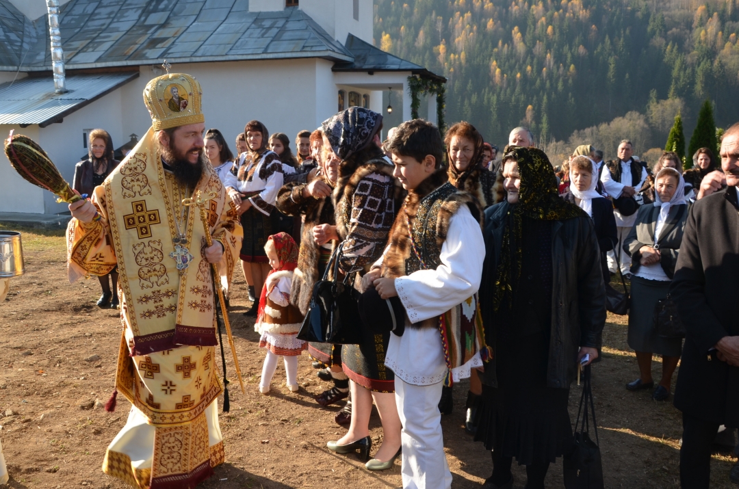 Binecuvântare arhierească în Parohia Breaza de Sus