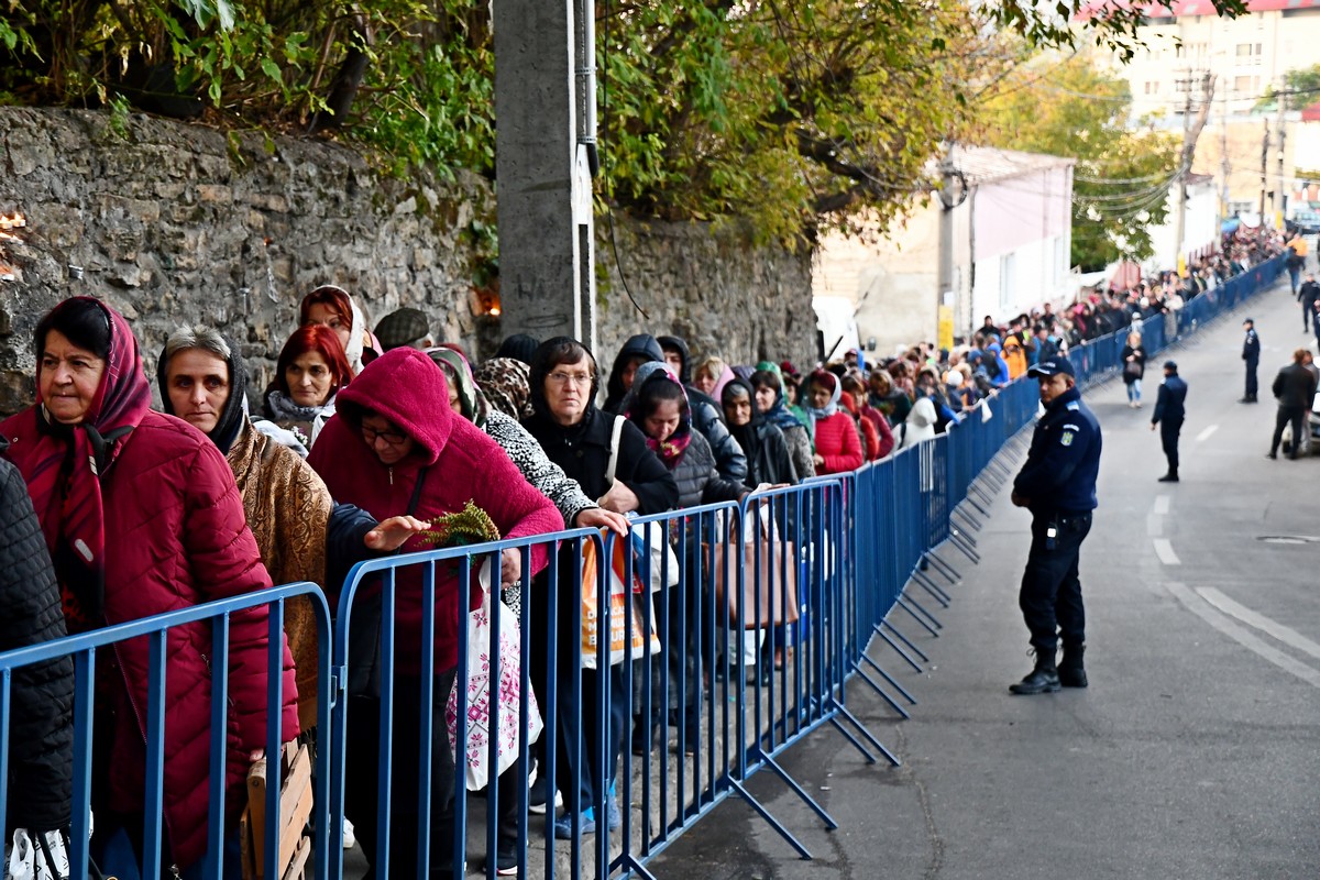 Vocea pelerinului: „Voi povesti tuturor câtă credinţă şi evlavie au oamenii în sfinţi”