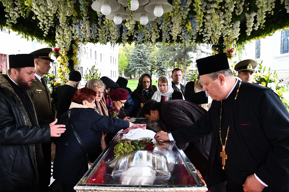 Foto: Constantin Ciofu Preoţii din Mitropolia Basarabiei s-au rugat în Catedrala Mitropolitană din Iaşi