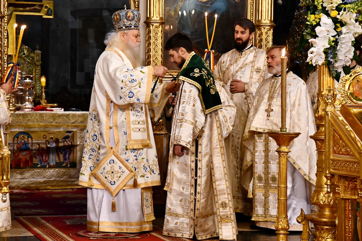 Foto: Constantin Ciofu Liturghie arhierească la Catedrala Mitropolitană din Iași