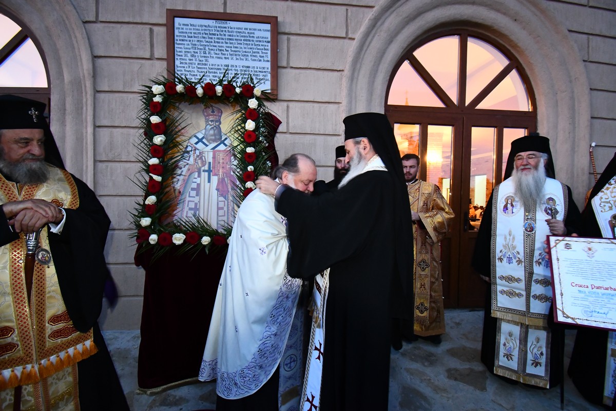 Foto: Constantin Ciofu Așezământul „Sfântul Ierarh Iosif cel Milostiv” al Mănăstirii Hadâmbu a fost sfințit