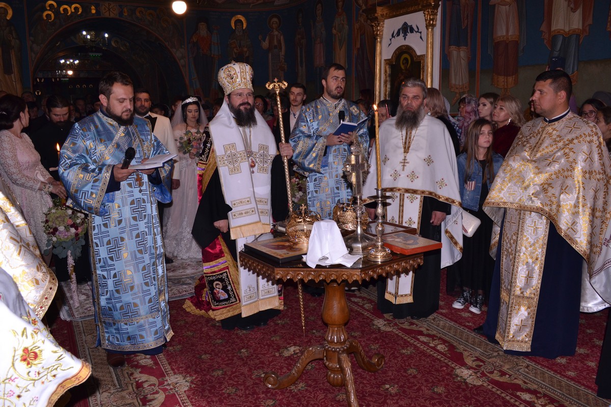 Cununie religioasă oficiată de PS Macarie la Botoșani