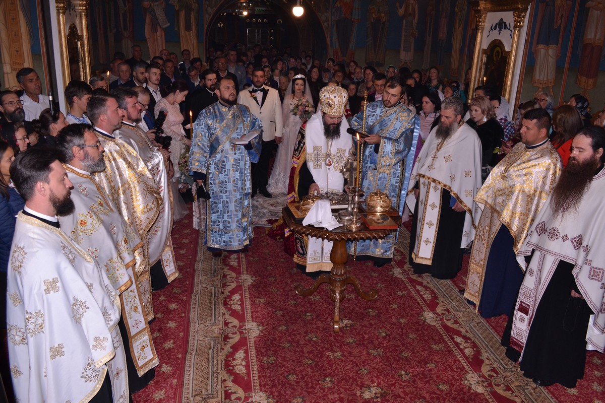 Cununie religioasă oficiată de PS Macarie la Botoșani
