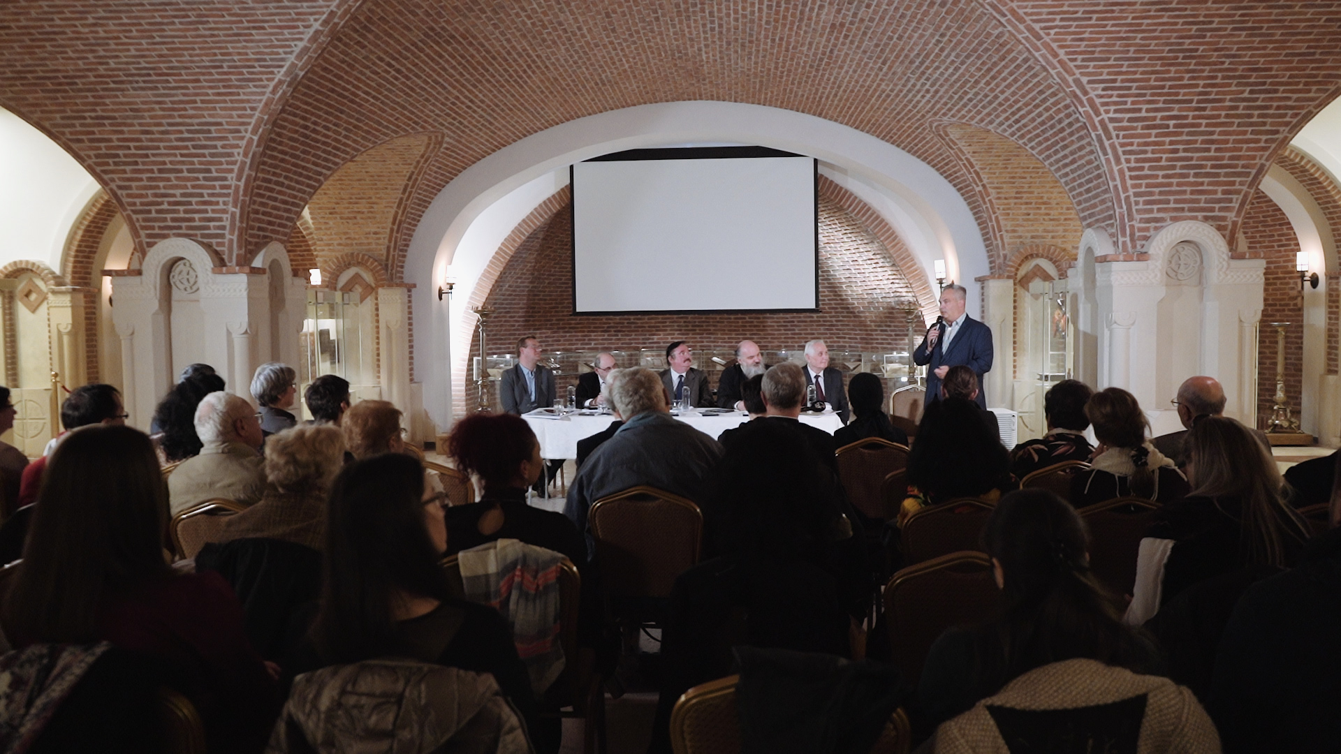 (Video) Lansarea DVD-ului „Chemări spre mântuire – pelerini la Sfânta Parascheva”