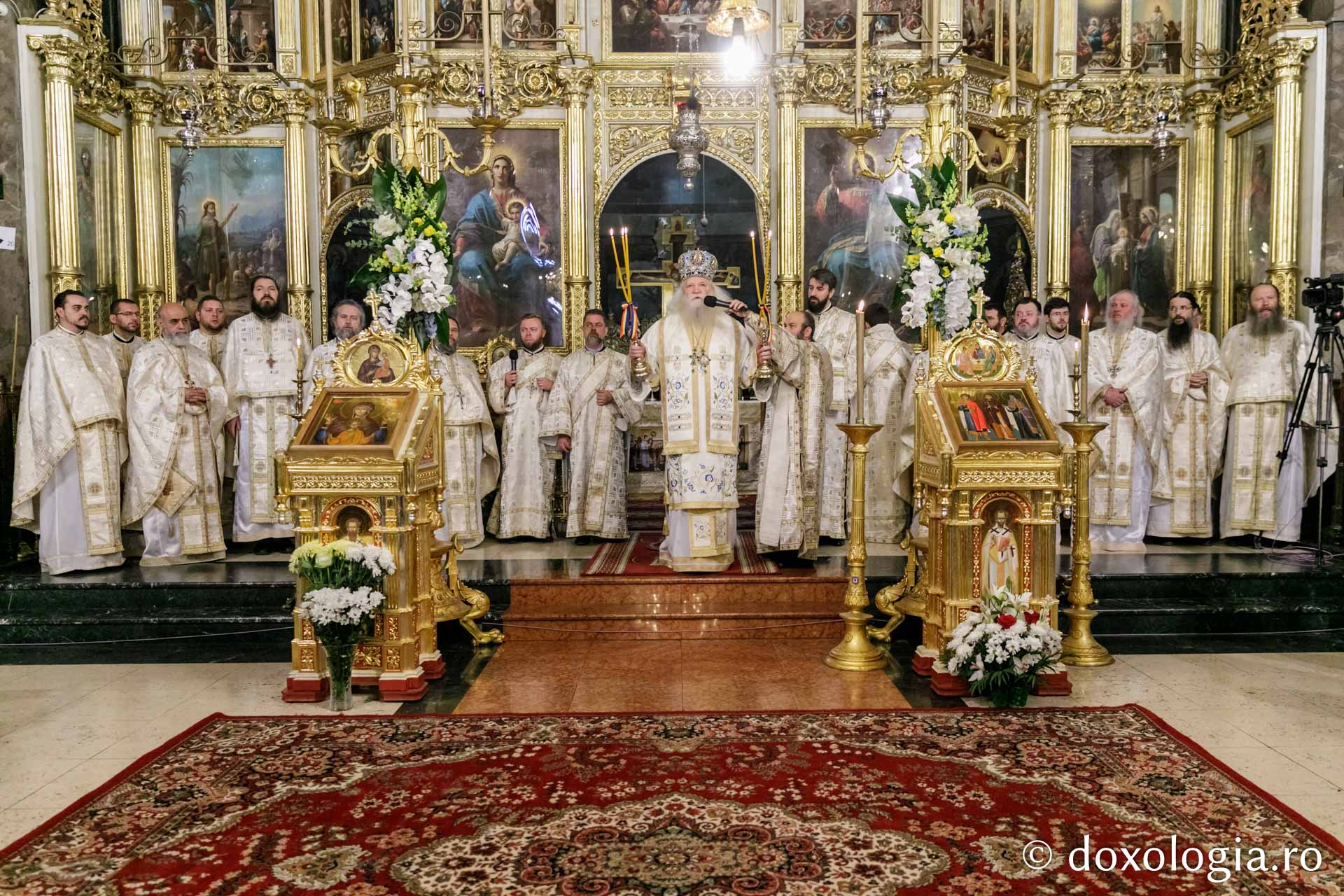 (Foto) Sfânta Liturghie arhierească săvârșită de Preasfințitul Calinic Botoşăneanul, Episcop-vicar al Arhiepiscopiei Iaşilor – 2019
