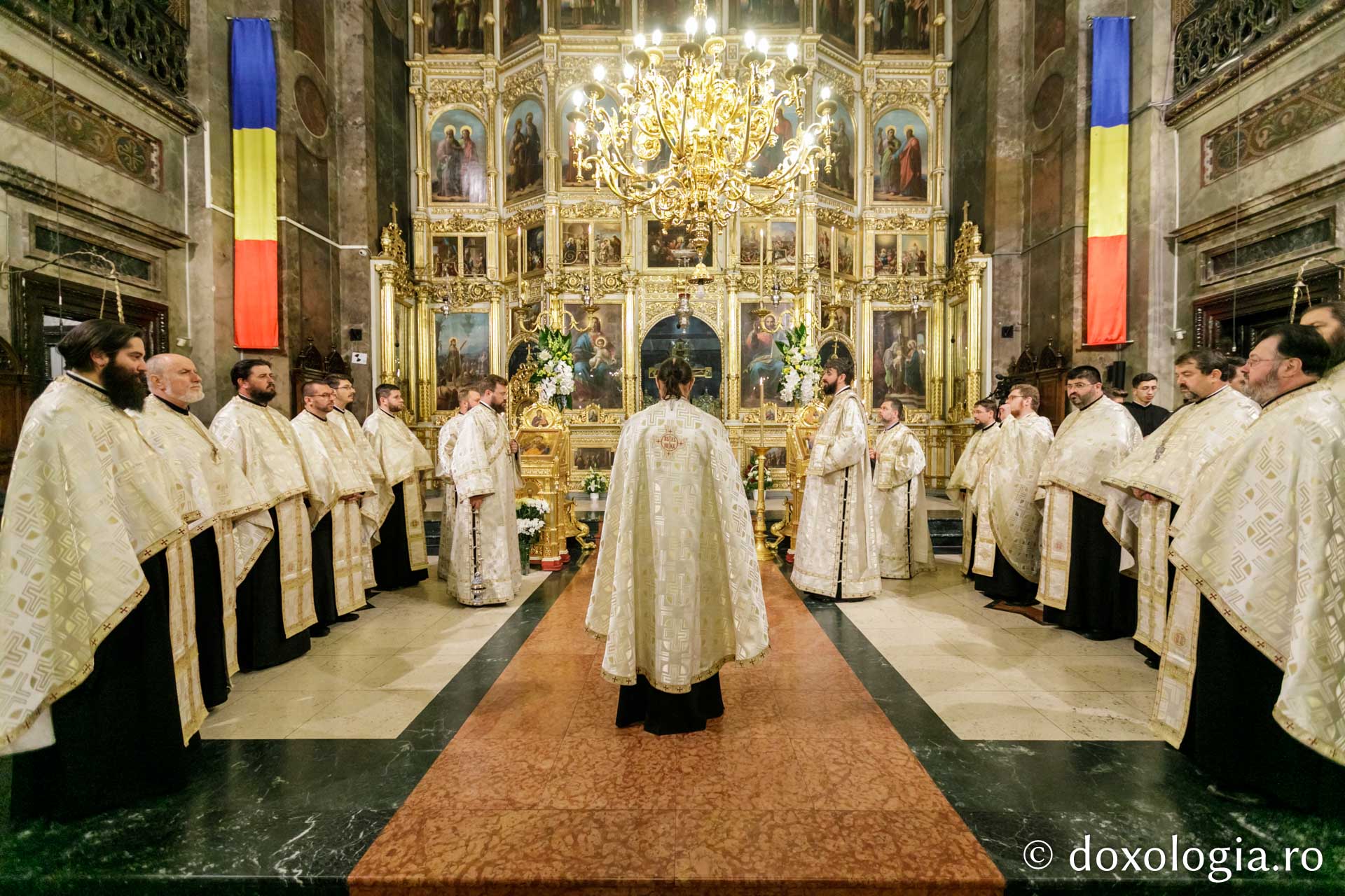 Priveghere în cinstea Sfântului Gheorghe, ocrotitorul Mitropoliei Moldovei și Bucovinei, la Catedrala din Iași