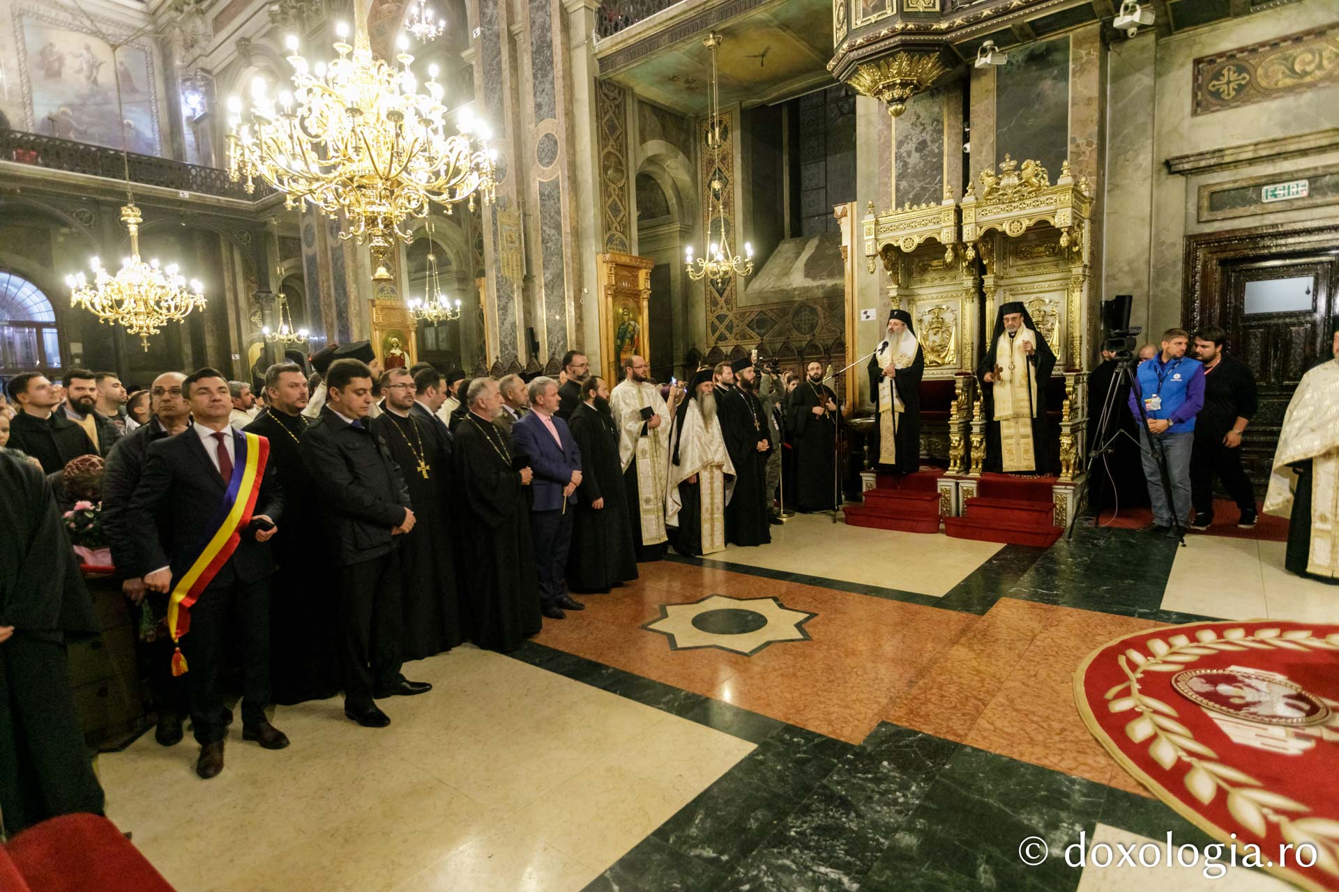 Racla cu mâna Sfântului Spiridon a ajuns la Iași