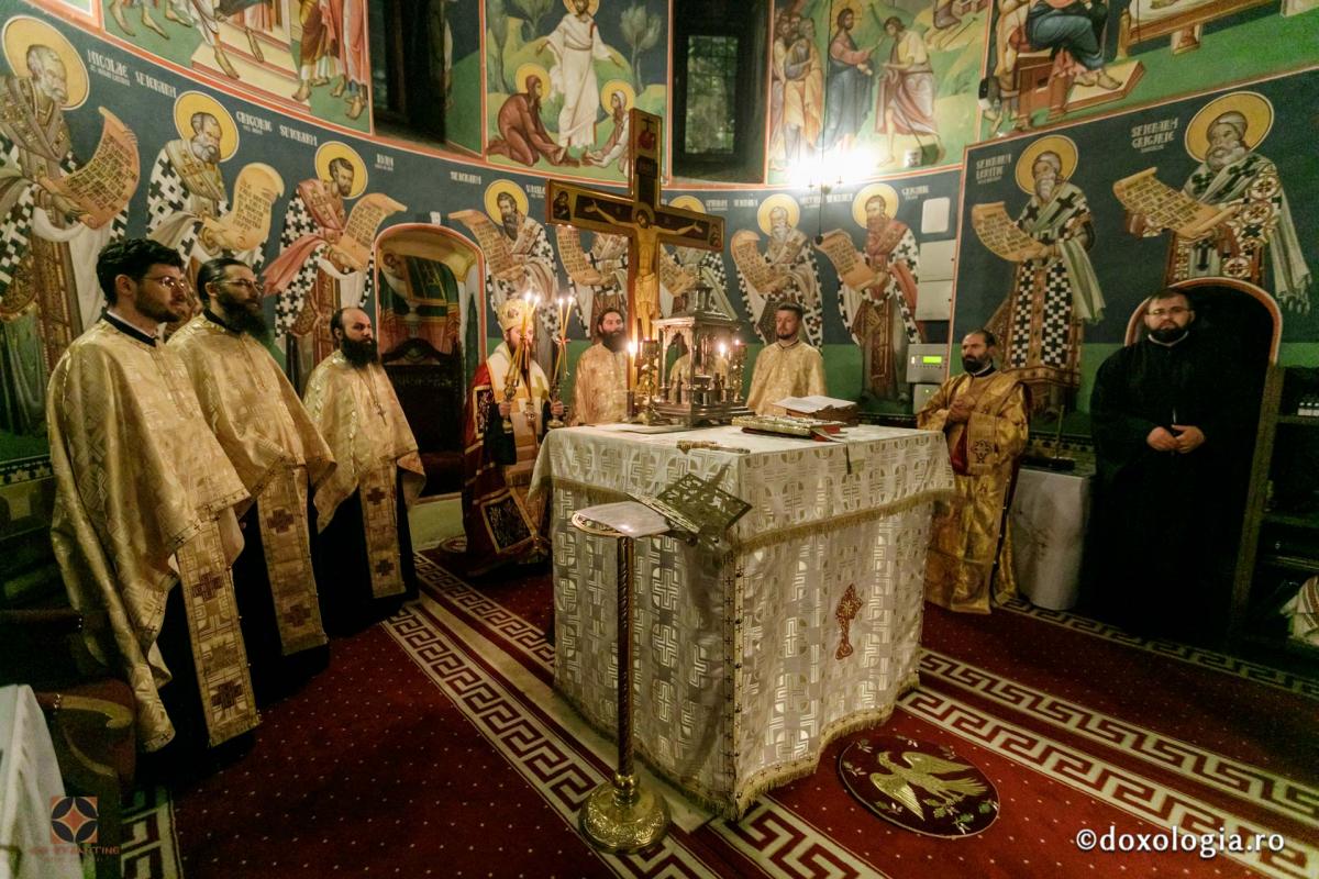 (Video) Priveghere în cinstea Maicii Domnului și workshop de tehnică vocală la Festivalul de Muzică Bizantină