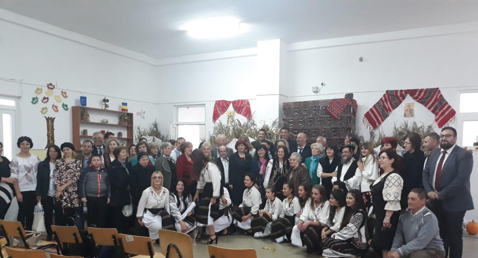 Simpozionul „Veșnicia s-a născut la sat”, la Fălciu