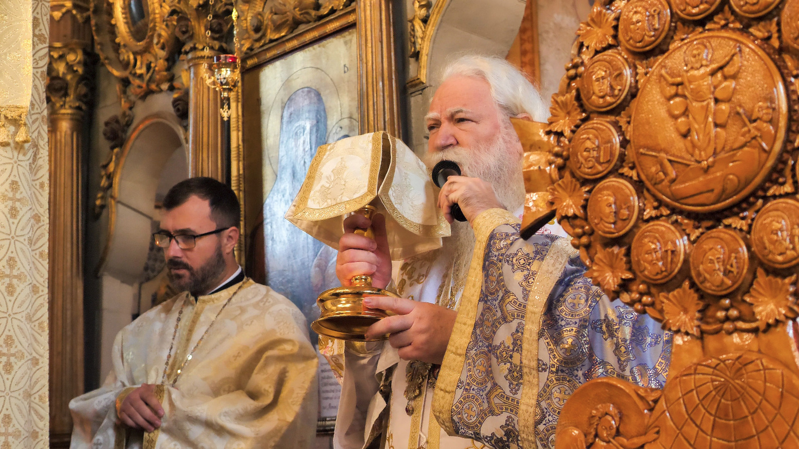 Casa parohială din Moșna a fost sfințită Casa parohială din Moșna a fost sfințită