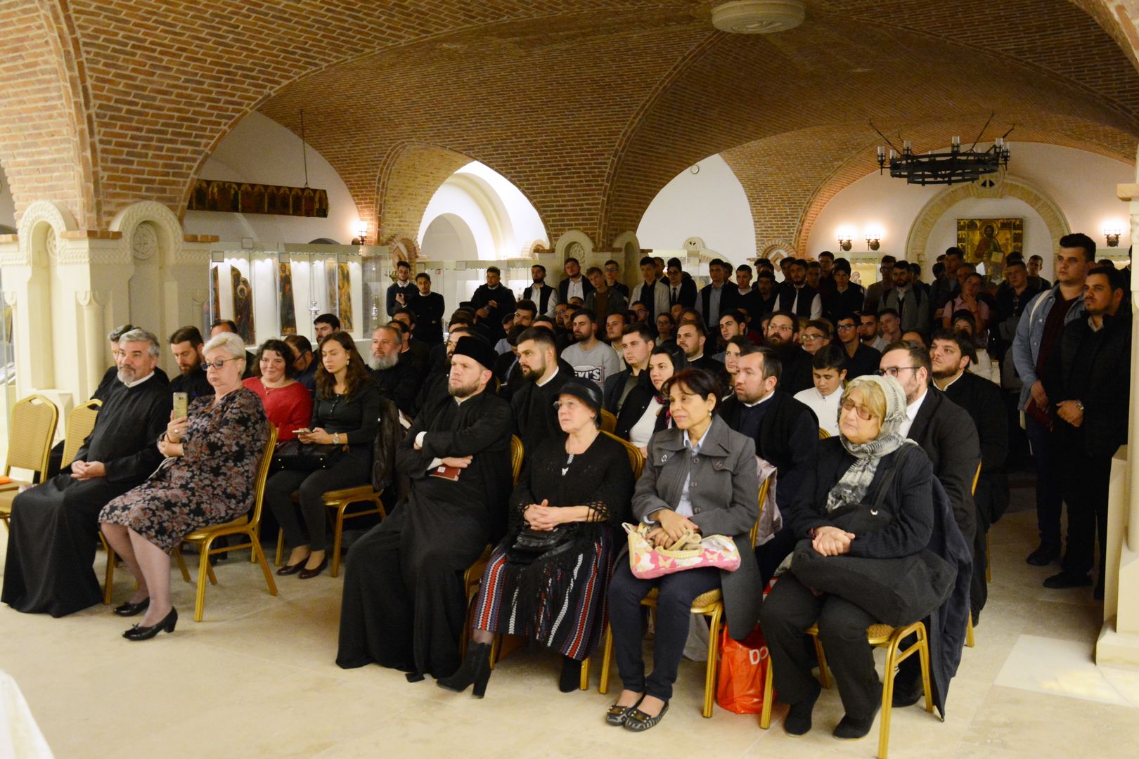 Lansare de carte la Muzeul Mitropolitan din Iași – „Iisus Hristos, Iubirea trădată”