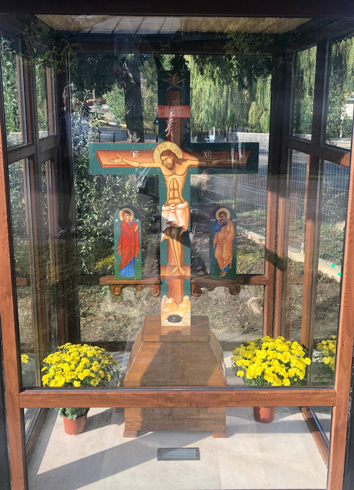 Sfințire de troiță în Parohia Ciornohal