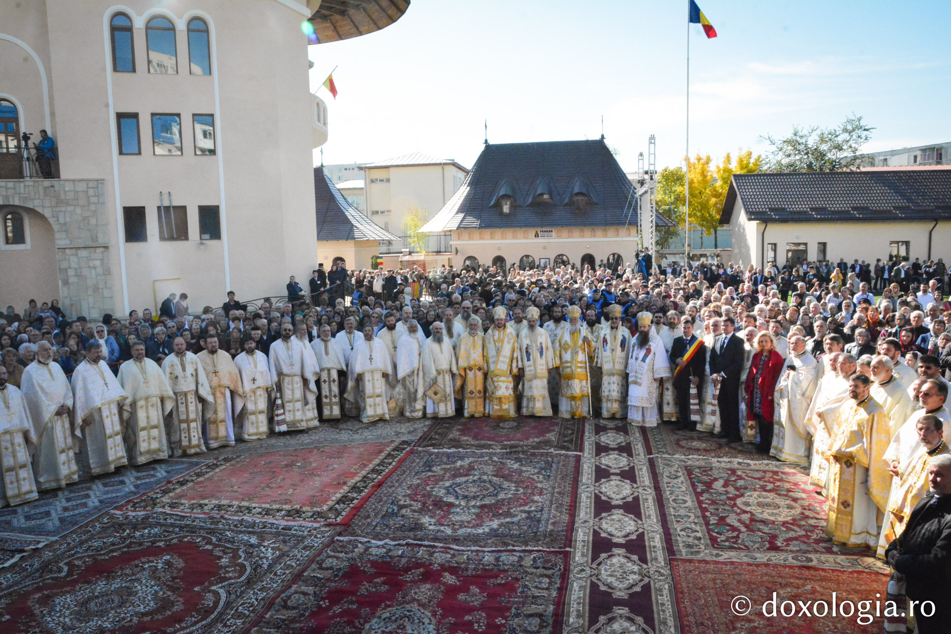 Foto: Bogdan Zamfirescu Binecuvântare pentru ieșeni: Biserica „Sfântul Apostol Toma” a fost sfințită