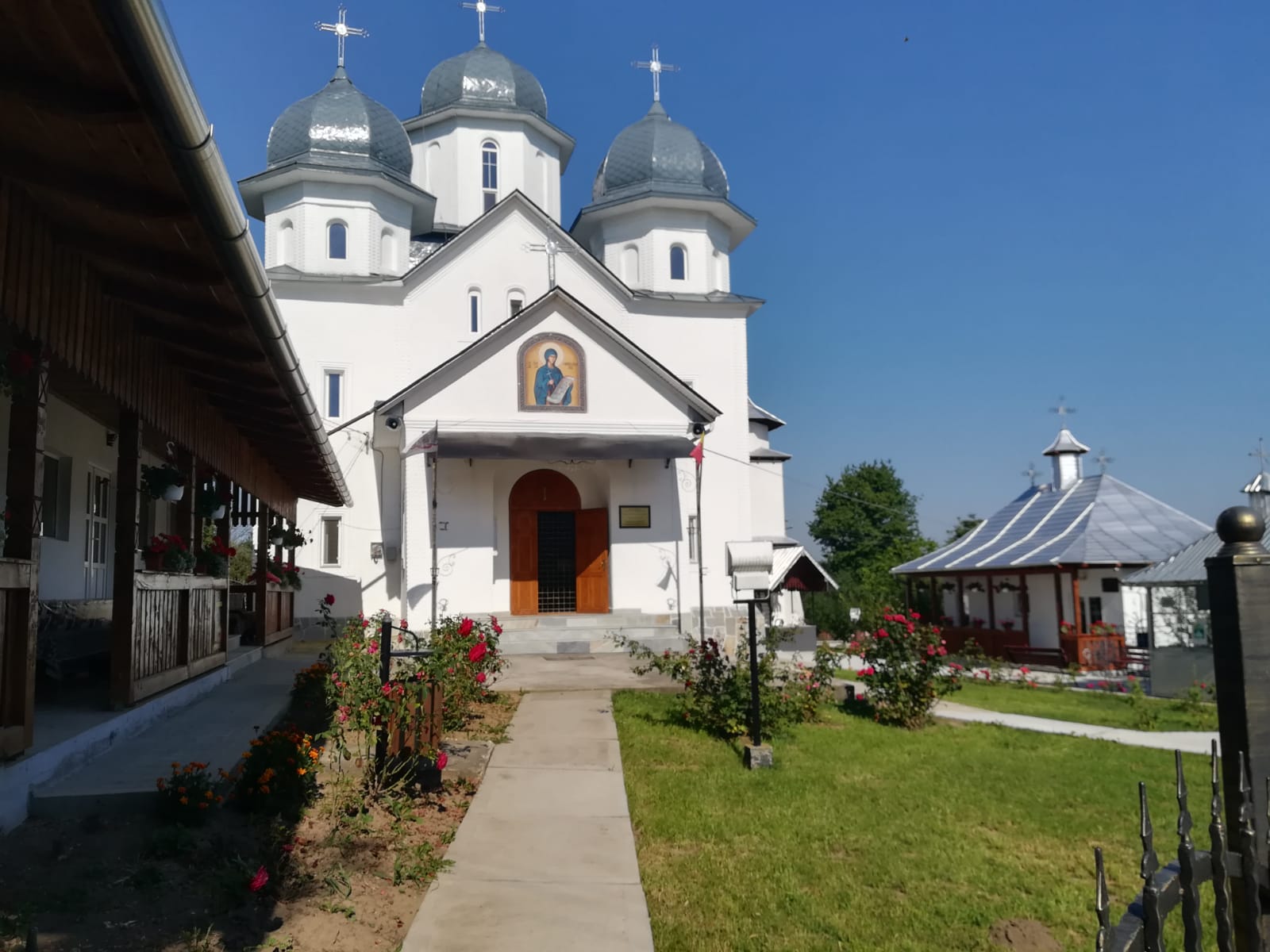 Cinstirea Sfintei Cuvioase Parascheva la parohia suceveană Pleșești