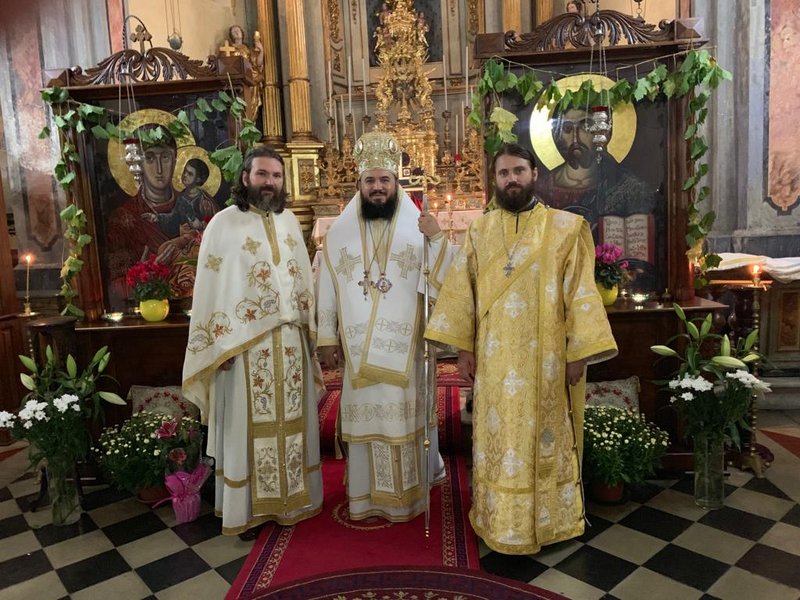 PS Atanasie de Bogdania a slujit în mijlocul comunității „Sfântul Ierarh Grigorie Dascălul” din Chieri