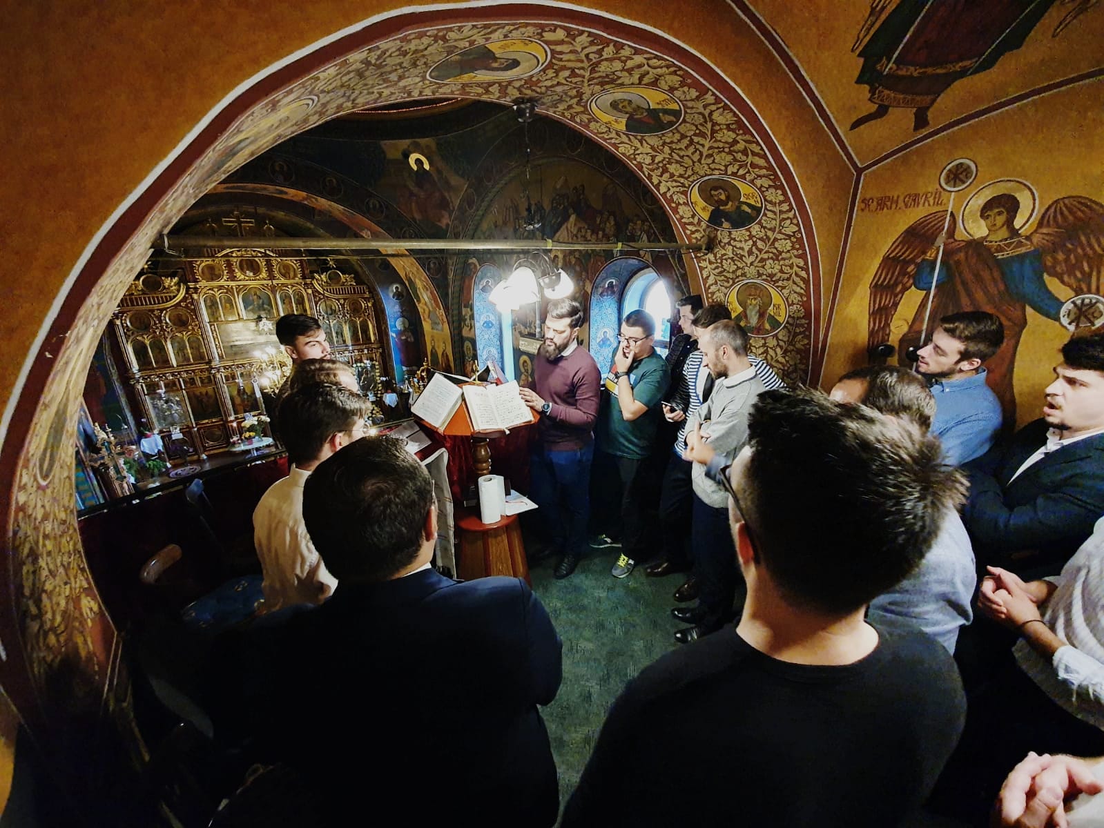 PS Emilian Crişanul, la hramul Bisericii „Sfânta Parascheva” - Păcurari din Iaşi PS Emilian Crişanul, la hramul Bisericii „Sfânta Parascheva” - Păcurari din Iaşi