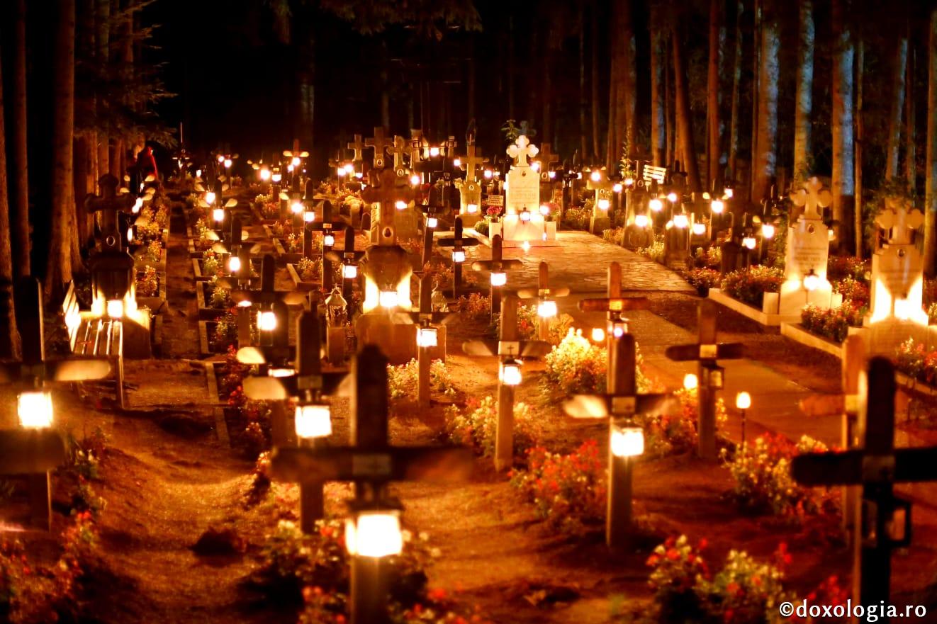 (Foto) Răgaz de liniște și rugăciune în cimitirul Mănăstirii Sihăstria