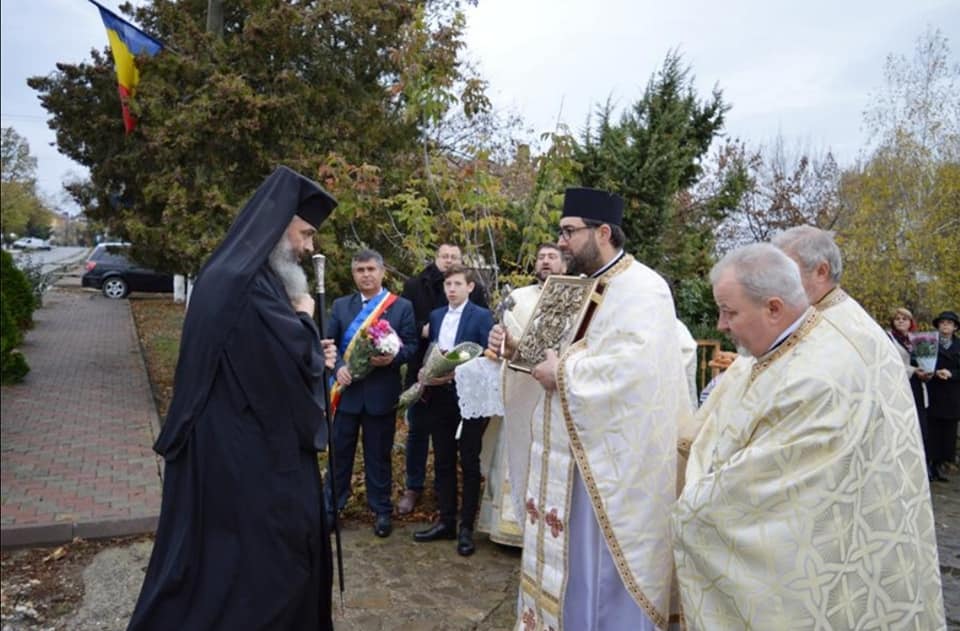 PS Antonie a slujit în Parohia „Sfânta Parascheva”-Cotnari