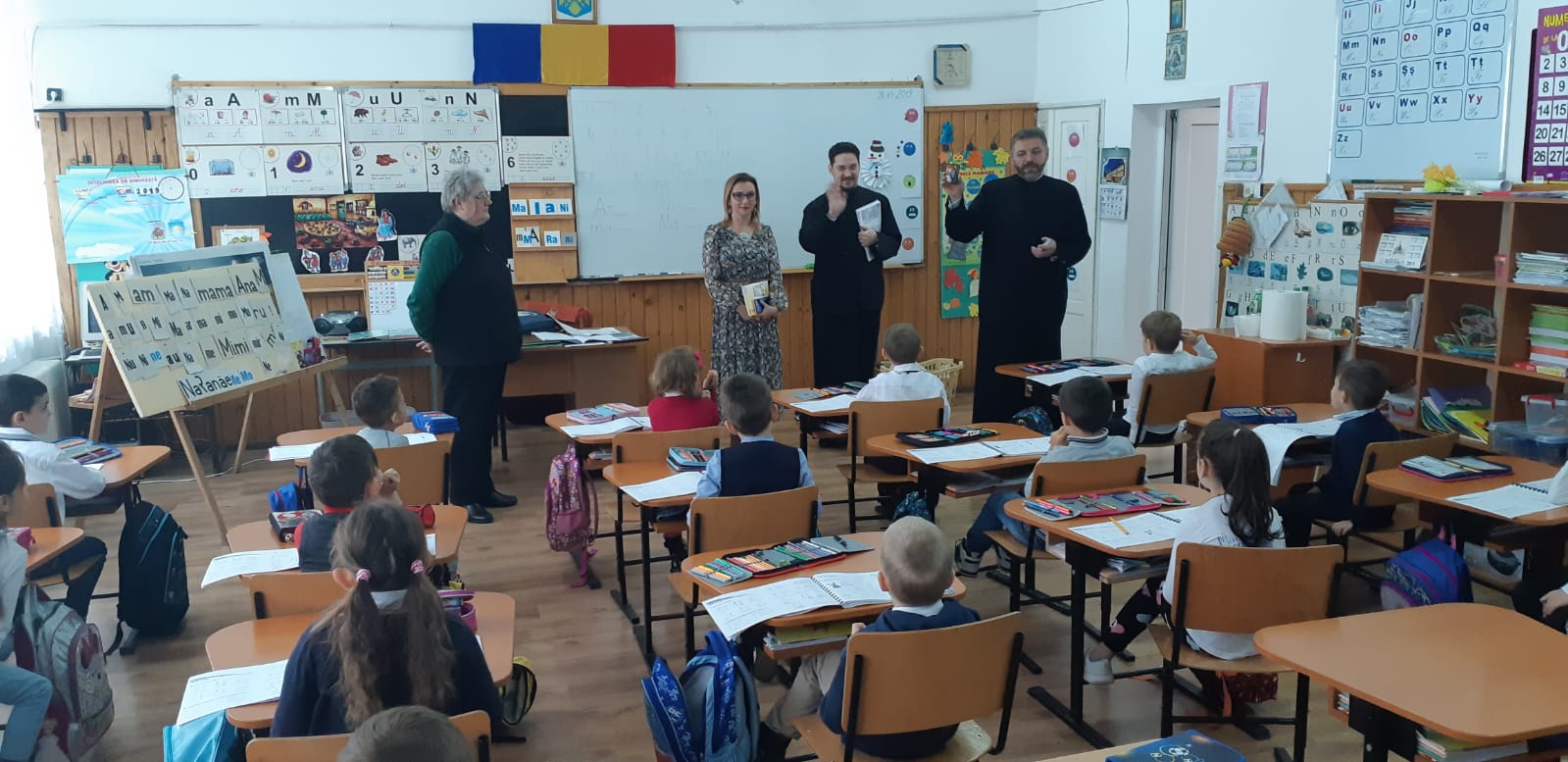 Viața Sfântului Stelian, prezentată elevilor Școlii Gimnaziale „Daniela Cuciuc” din Piatra Neamț