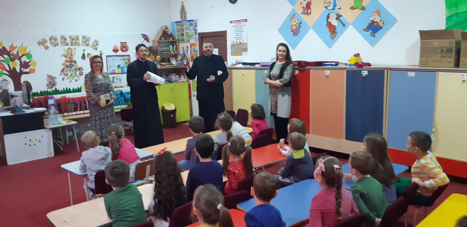 Viața Sfântului Stelian, prezentată elevilor Școlii Gimnaziale „Daniela Cuciuc” din Piatra Neamț