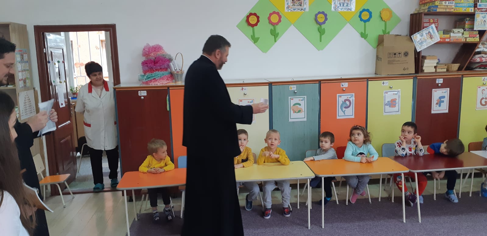 Viața Sfântului Stelian, prezentată elevilor Școlii Gimnaziale „Daniela Cuciuc” din Piatra Neamț