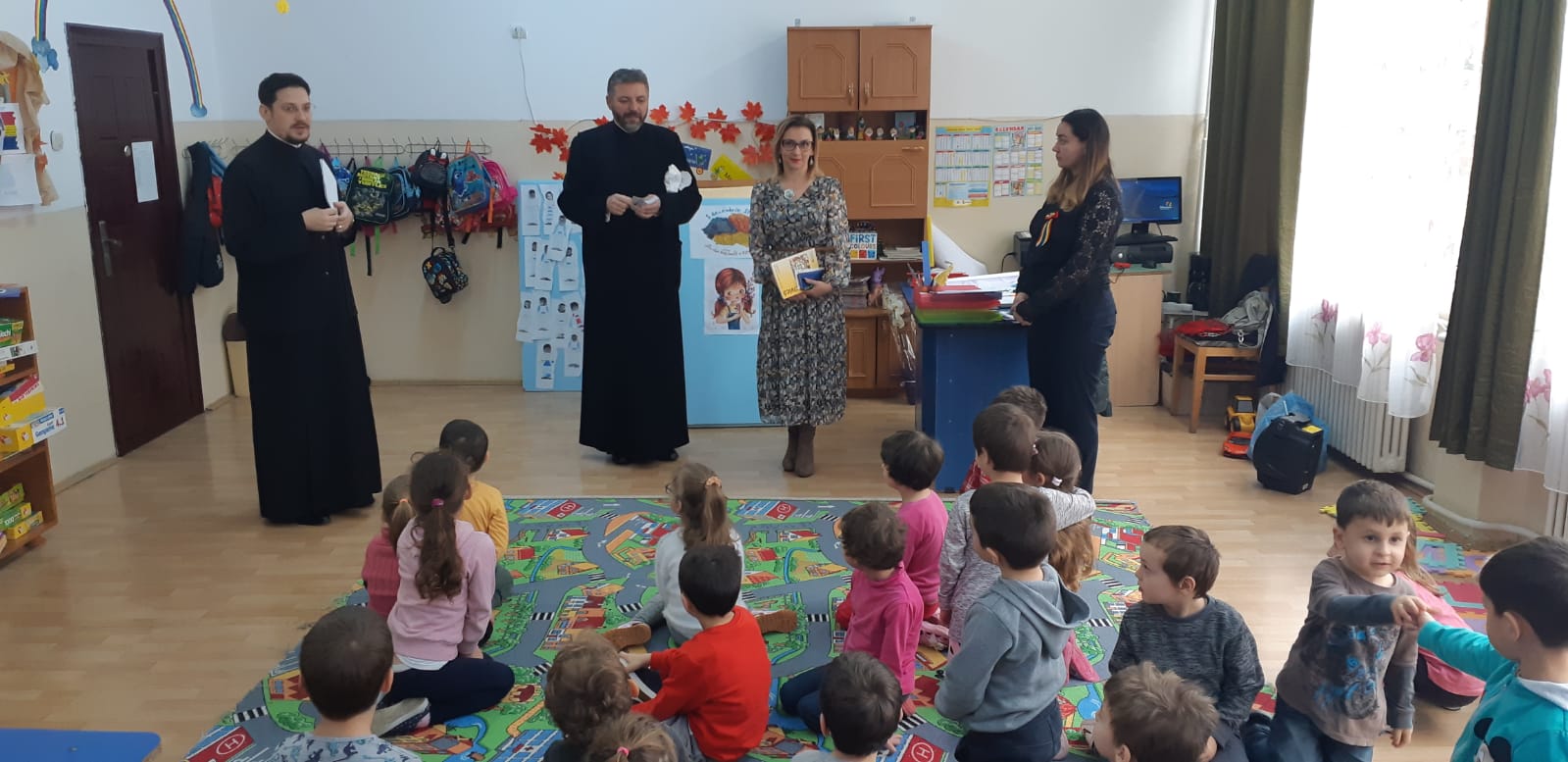 Viața Sfântului Stelian, prezentată elevilor Școlii Gimnaziale „Daniela Cuciuc” din Piatra Neamț