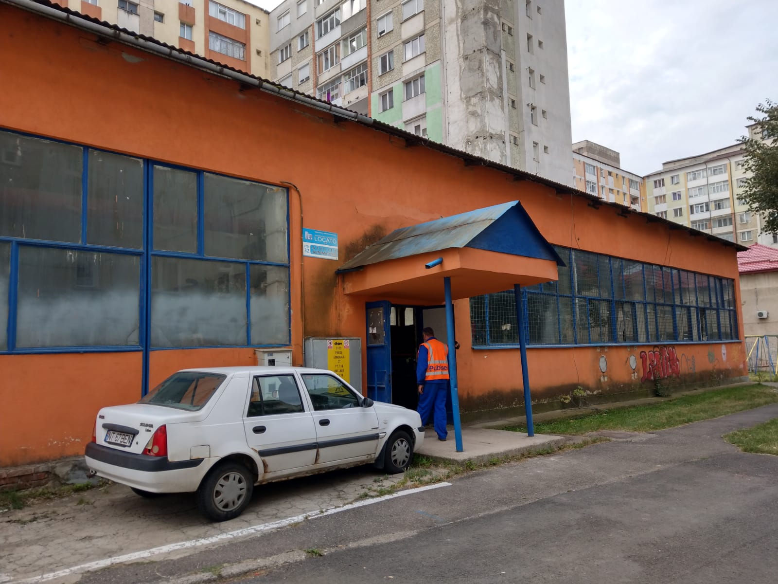 Fostul sediul dezafectat al centralei Proiect pentru comunitate în Piatra Neamț: ROD - spațiu creativ și de învățare