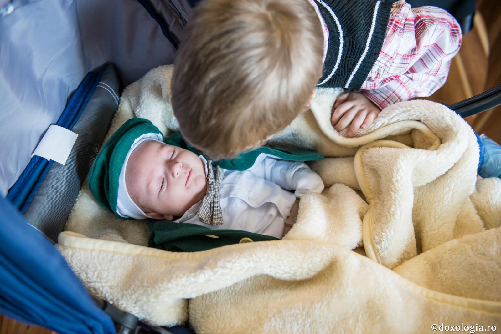 Vestea venirii pe lume a unui frățior – o tragedie?