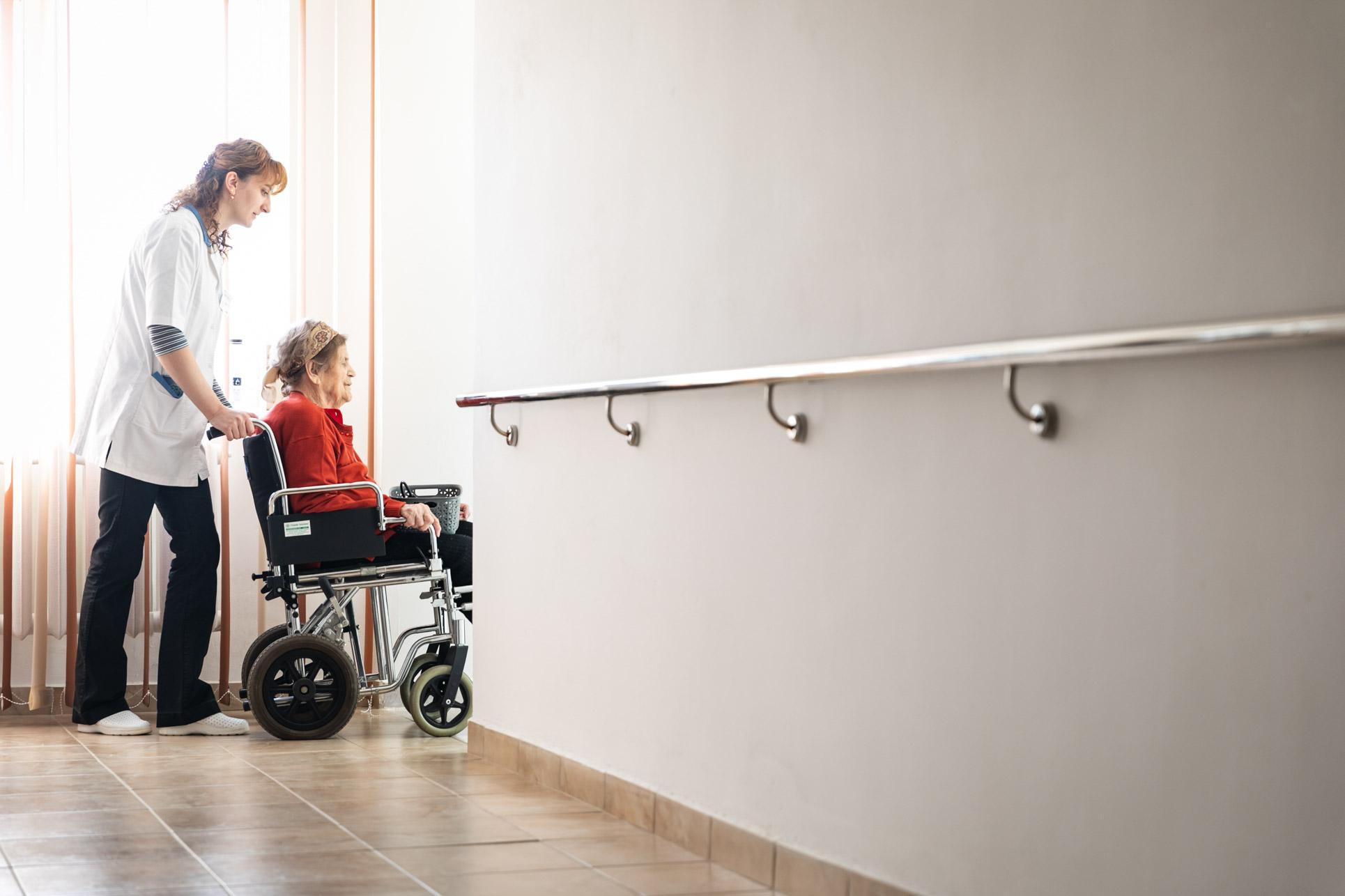 (Video) Singurătatea de acasă are leac la Centrul pentru persoane vârstnice „Cuvioasa Nazaria”, Văratec