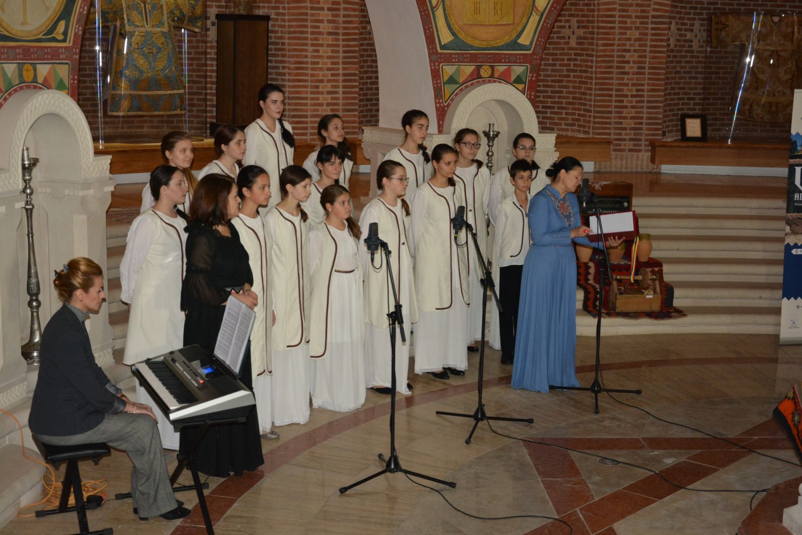 Cântări tradiționale românești la Muzeul Mitropolitan din Iași