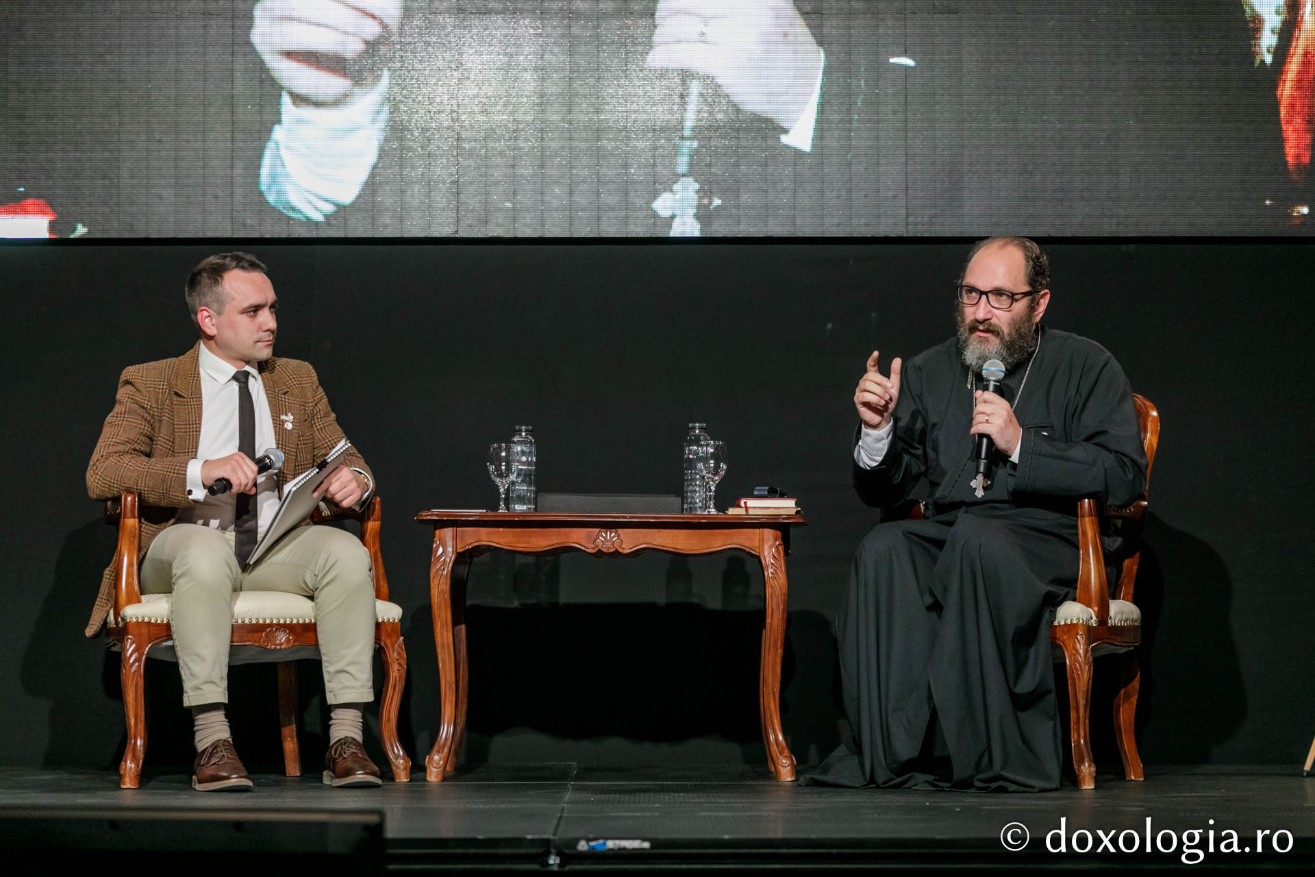 foto: pr. Silviu Cluci „Cum este cu putință să credem?” alături de părintele Constantin Necula: „Aduceți-vă aminte că sunteți nemuritori!”