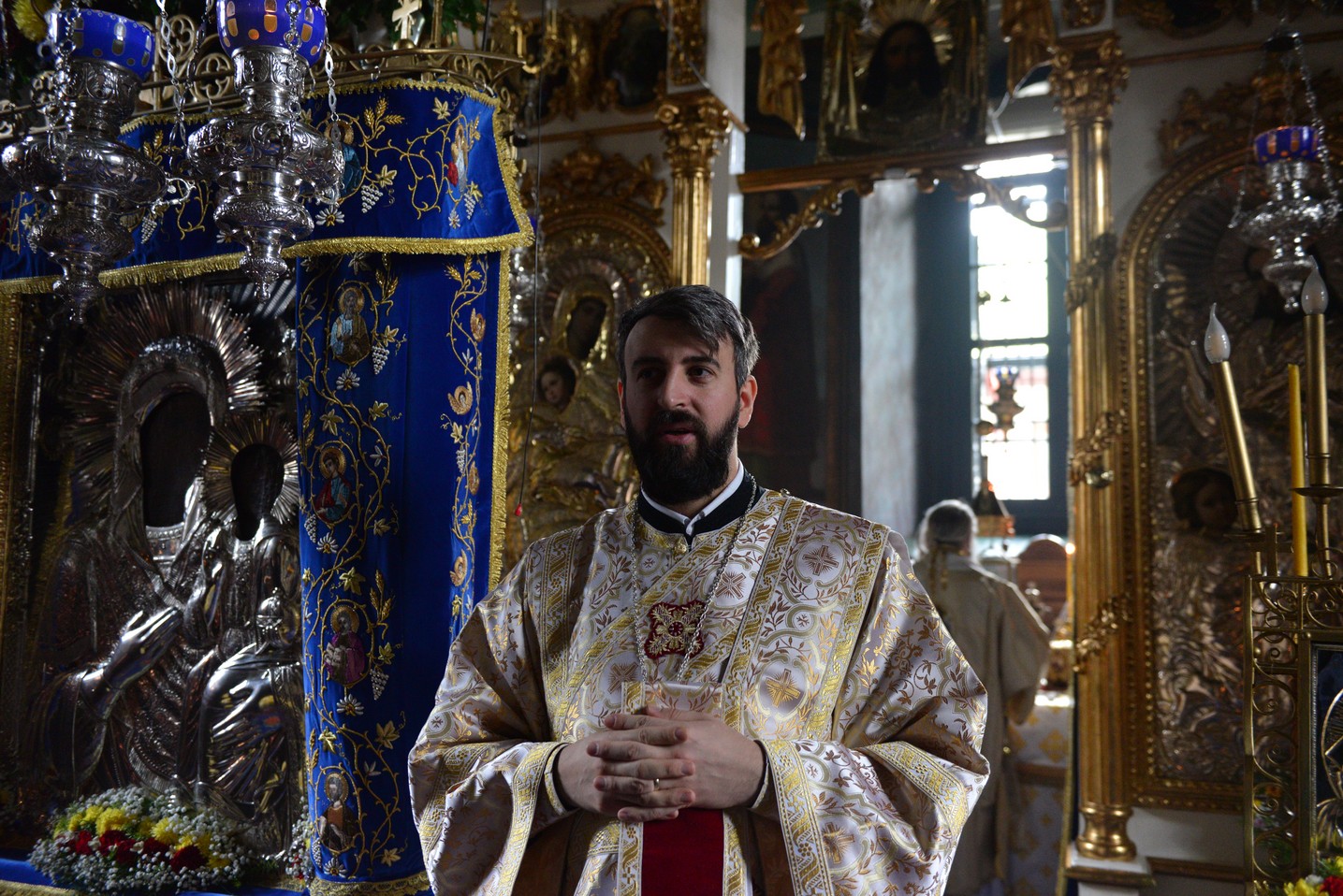 Mitropolitul Moldovei şi Bucovinei, la hramul Mănăstirii Agapia: „Omul este ființă chemată să aducă laudă lui Dumnezeu”