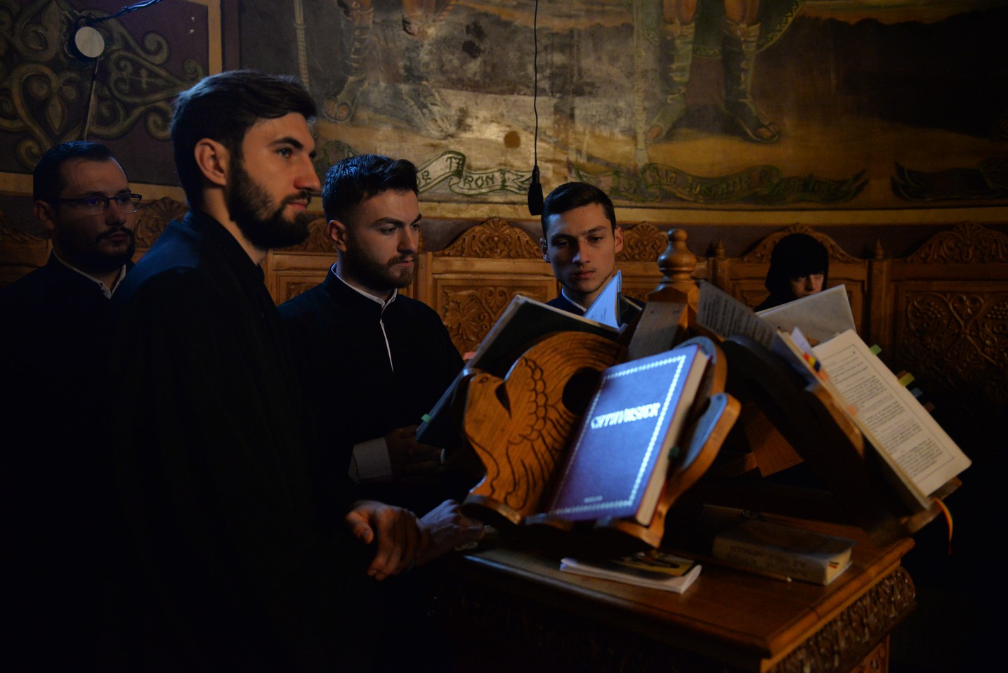 Slujbă arhierească la hramul mănăstirii nemțene Peștera