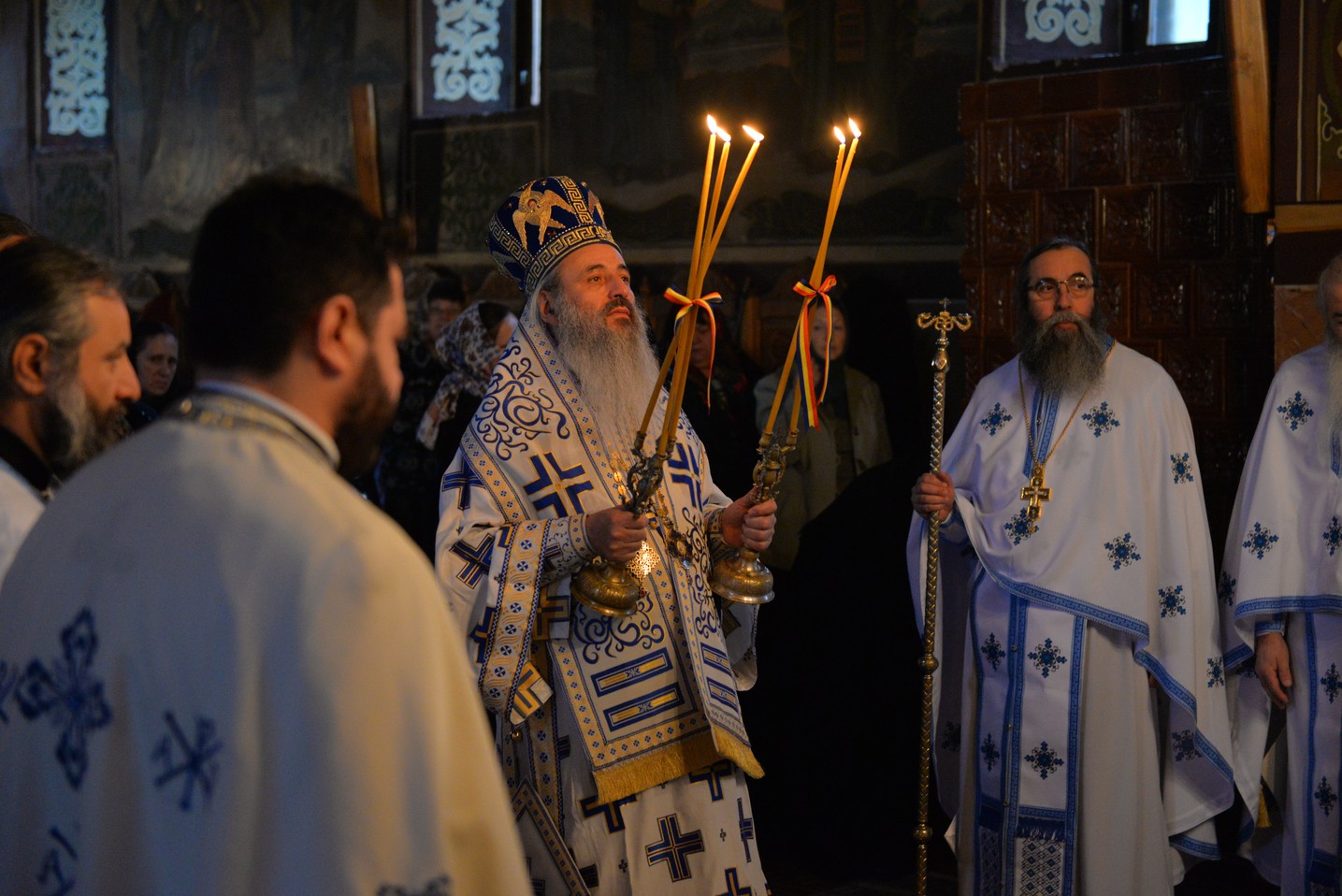 Slujbă arhierească la hramul mănăstirii nemțene Peștera