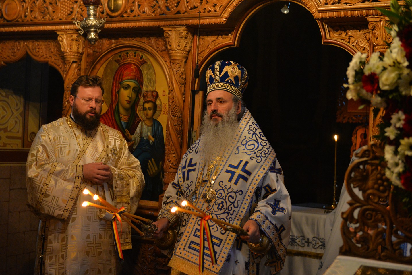 Slujbă arhierească la hramul mănăstirii nemțene Peștera