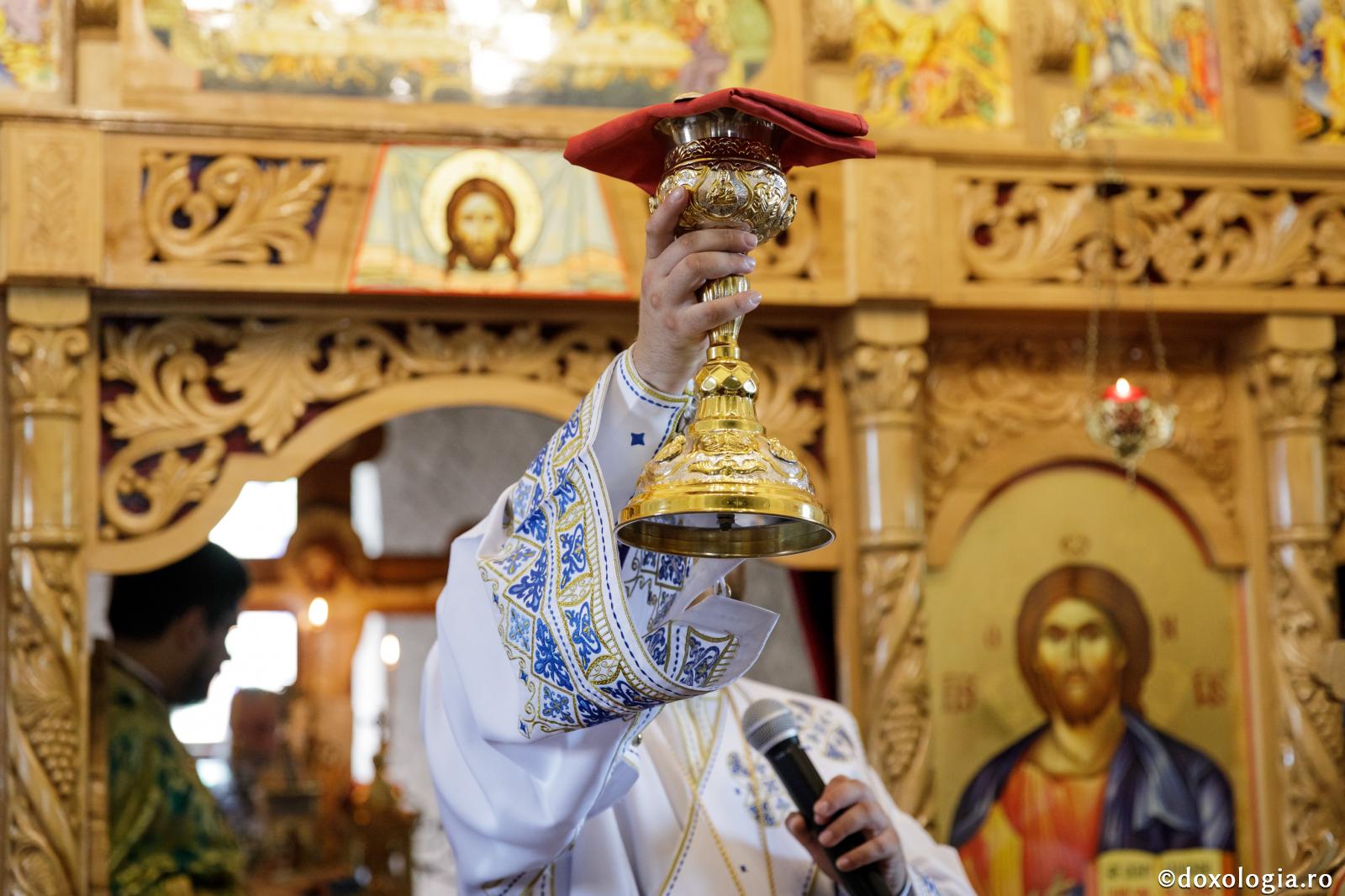 Unde e Trupul și Sângele Mântuitorului, acolo e Mântuitorul întreg