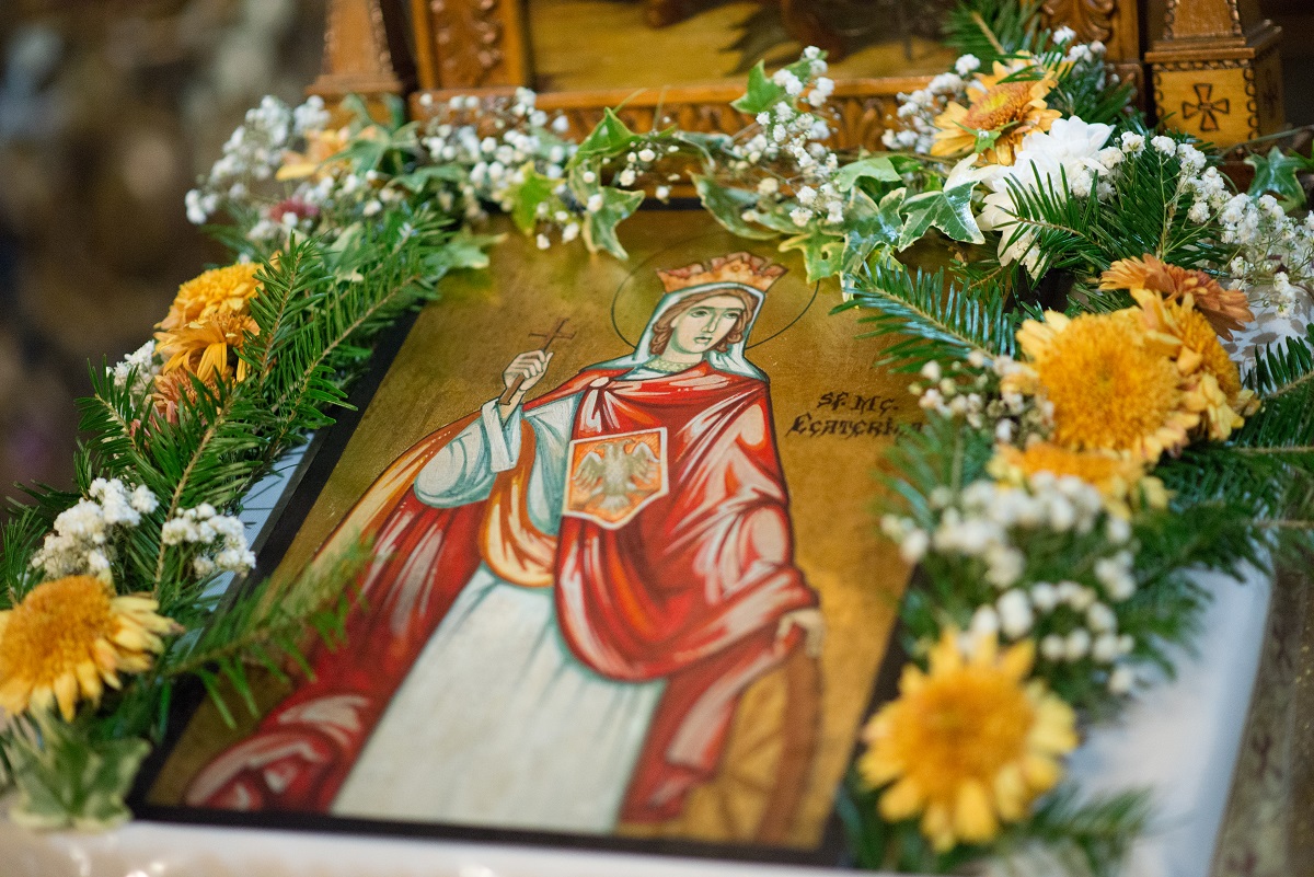 Hramul Parohiei Lozonschi din Iaşi: „Să vă bucurați că aveți asemenea sfântă ocrotitoare”