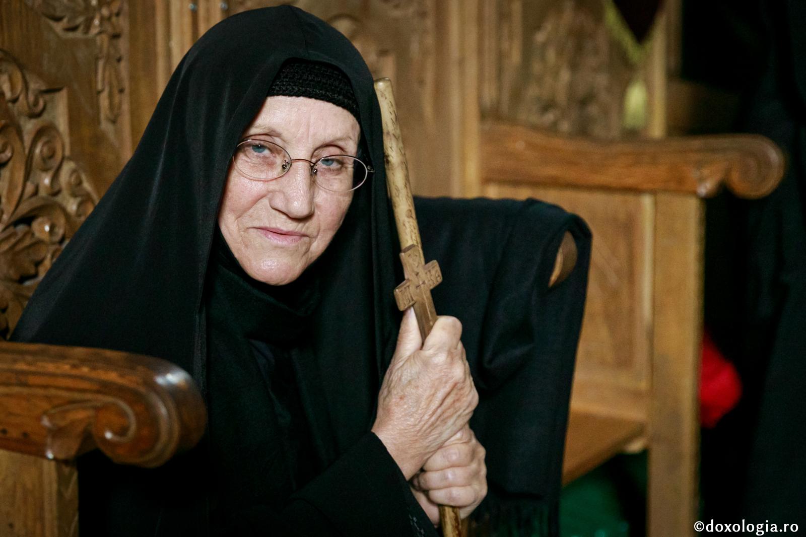 Cum ne putem bucura în lupta cu patimile?