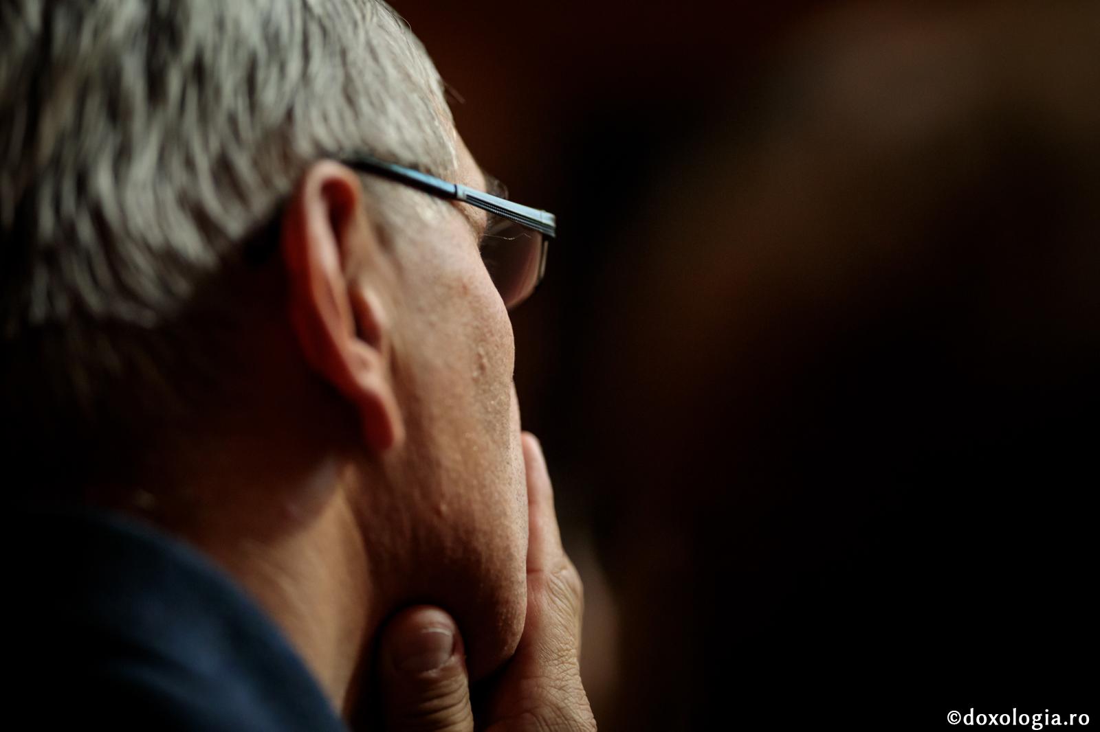 Nu se cade creştinului a se răzbuna sau a ţine mânie