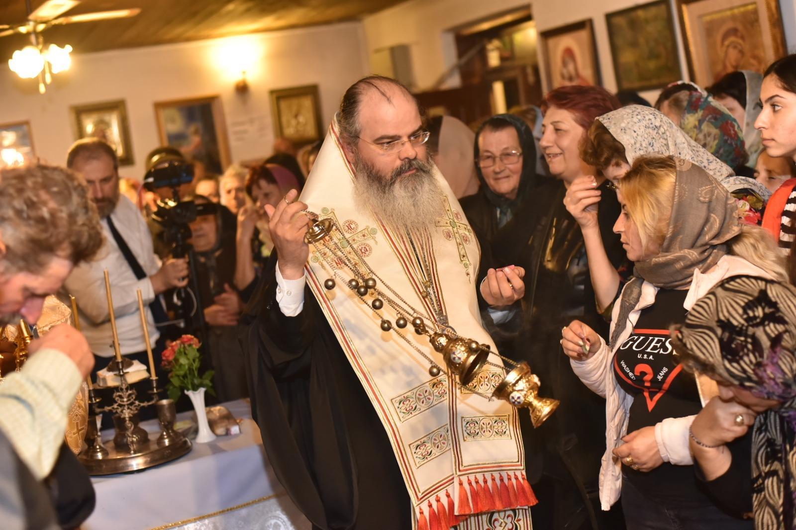 Slujbe arhiereşti ale Preasfinţitului Părinte Ignatie