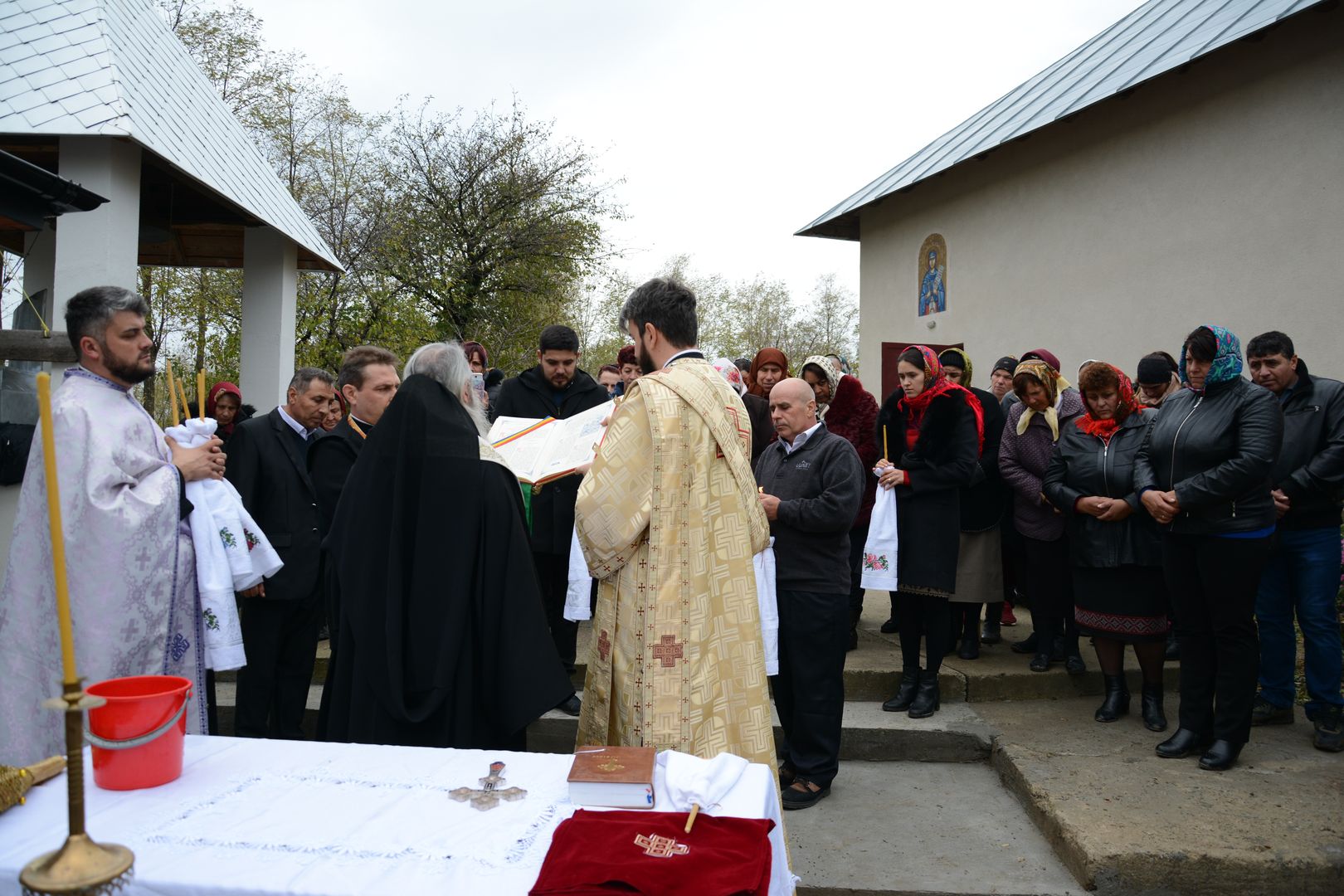 foto: Flavius Popa Părintele Mitropolit Teofan în vizită la Parohiile Bălușenii Noi și Ciornohal