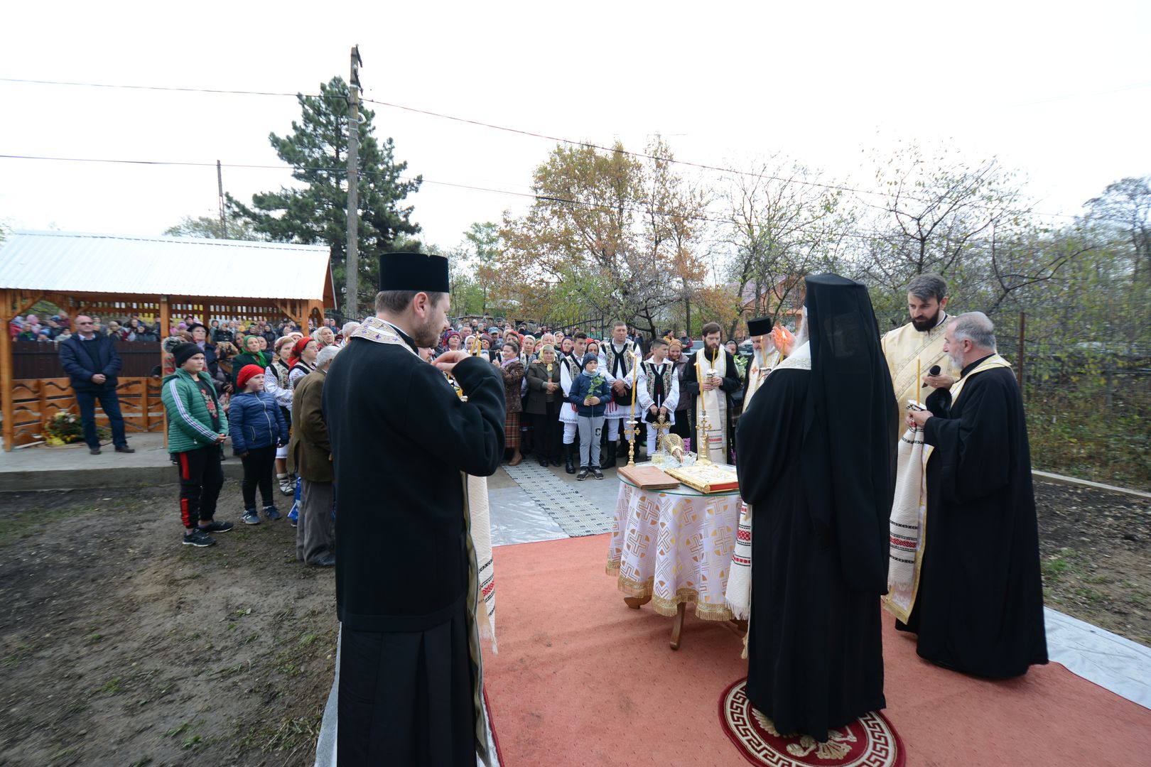 foto: Flavius Popa Părintele Mitropolit Teofan în vizită la Parohiile Bălușenii Noi și Ciornohal