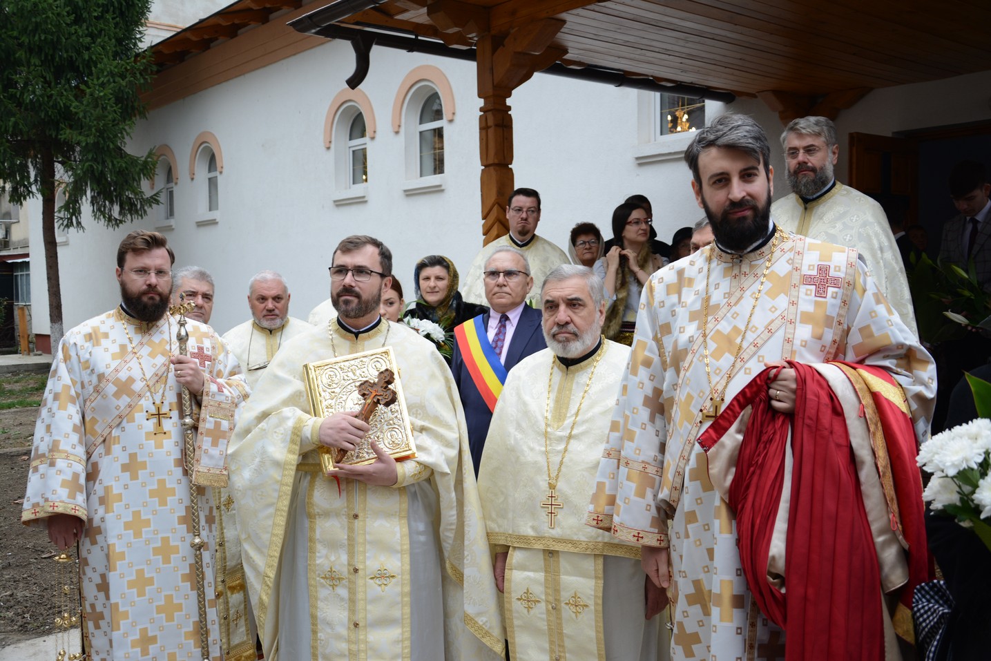 Foto: Flavius Popa Liturghie arhierească în locașul de cult amenajat într-o fostă centrală termică