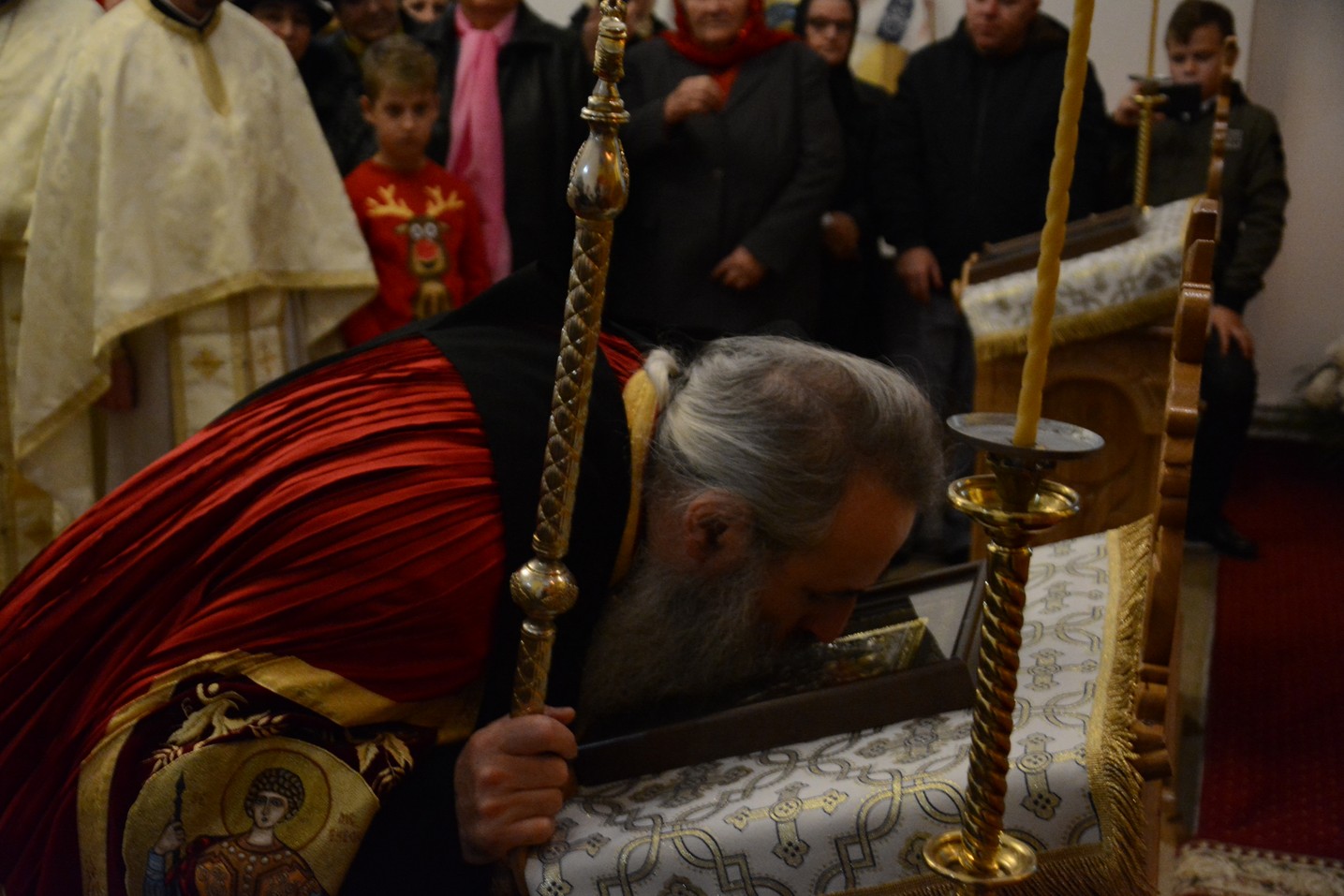 Foto: Flavius Popa Liturghie arhierească în locașul de cult amenajat într-o fostă centrală termică