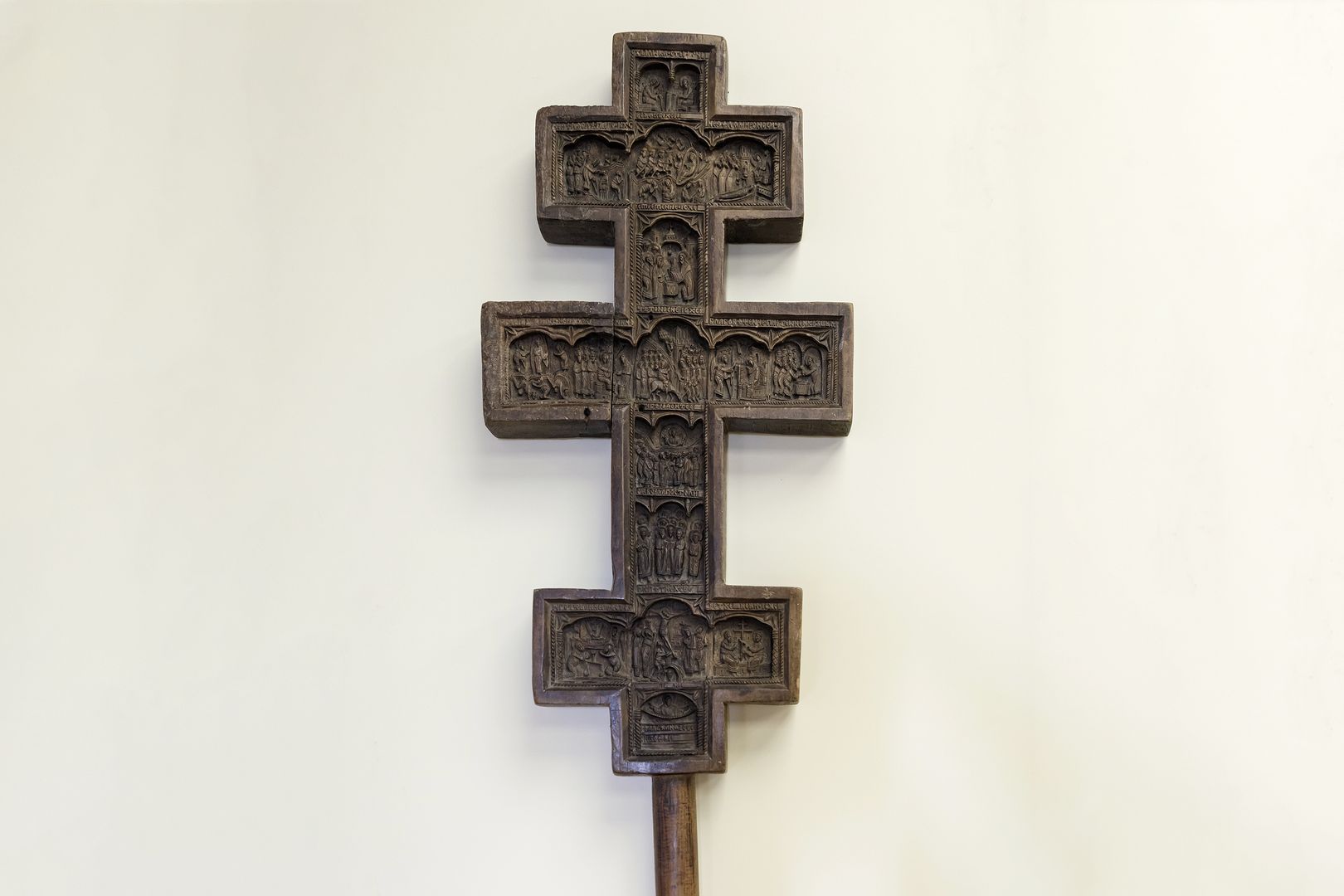 Foto: Oana Nechifor Exponatul lunii noiembrie: Cruce de procesiune